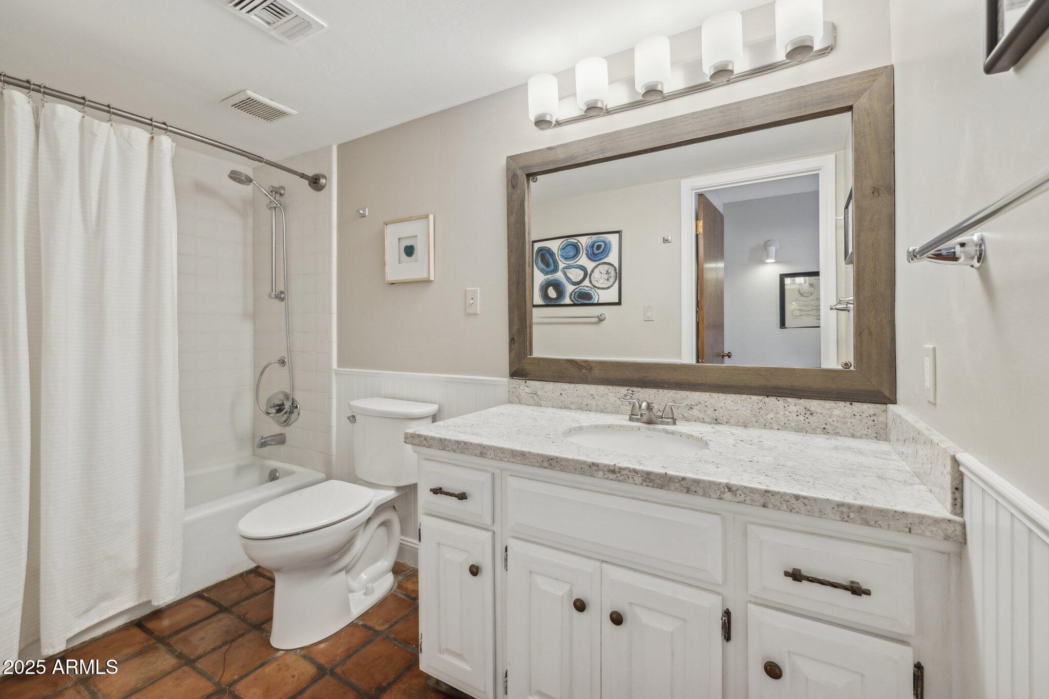 CAMELBACK COUNTRY CLUB ESTATES - Residential