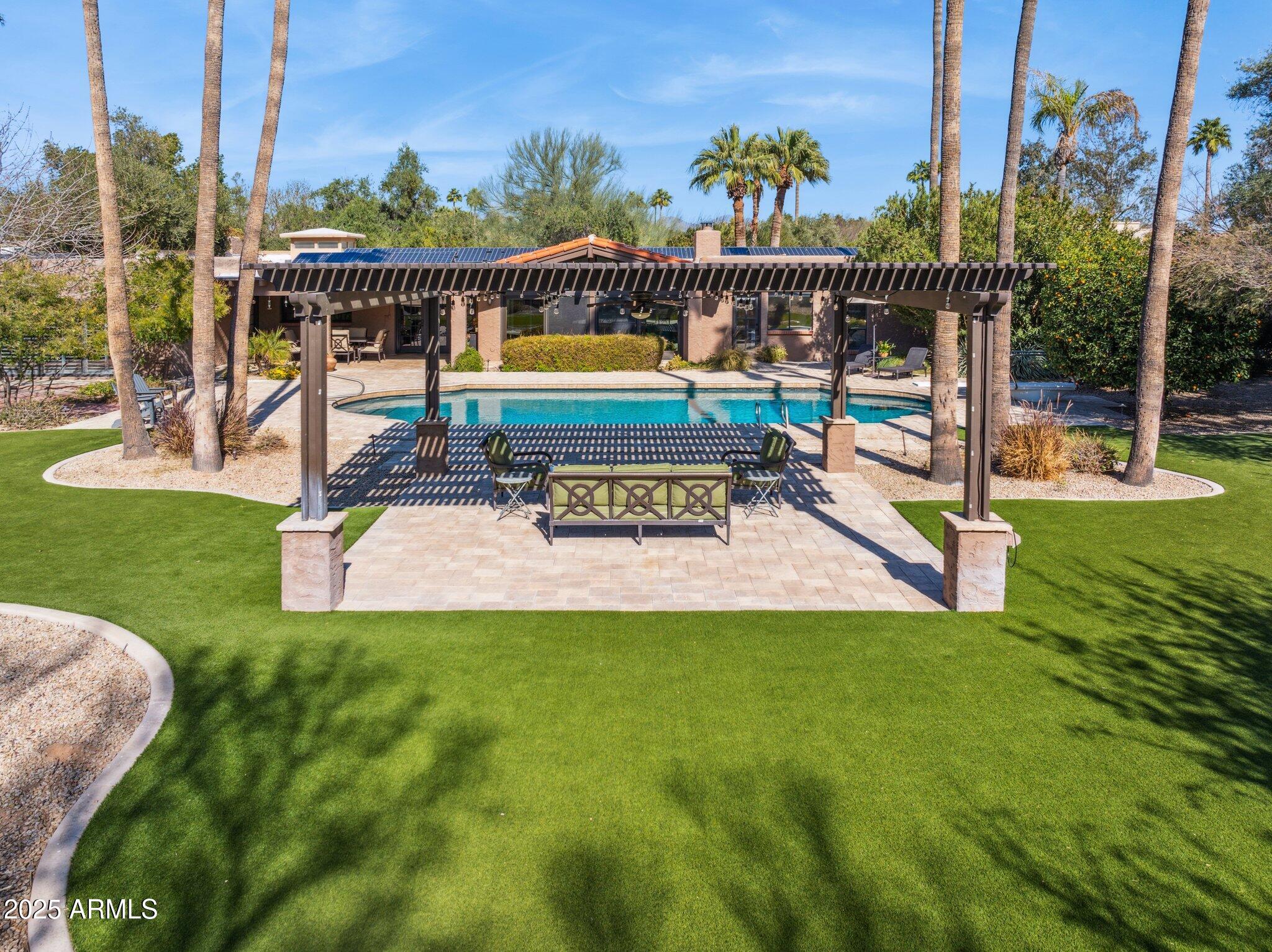 CAMELBACK COUNTRY CLUB ESTATES - Residential