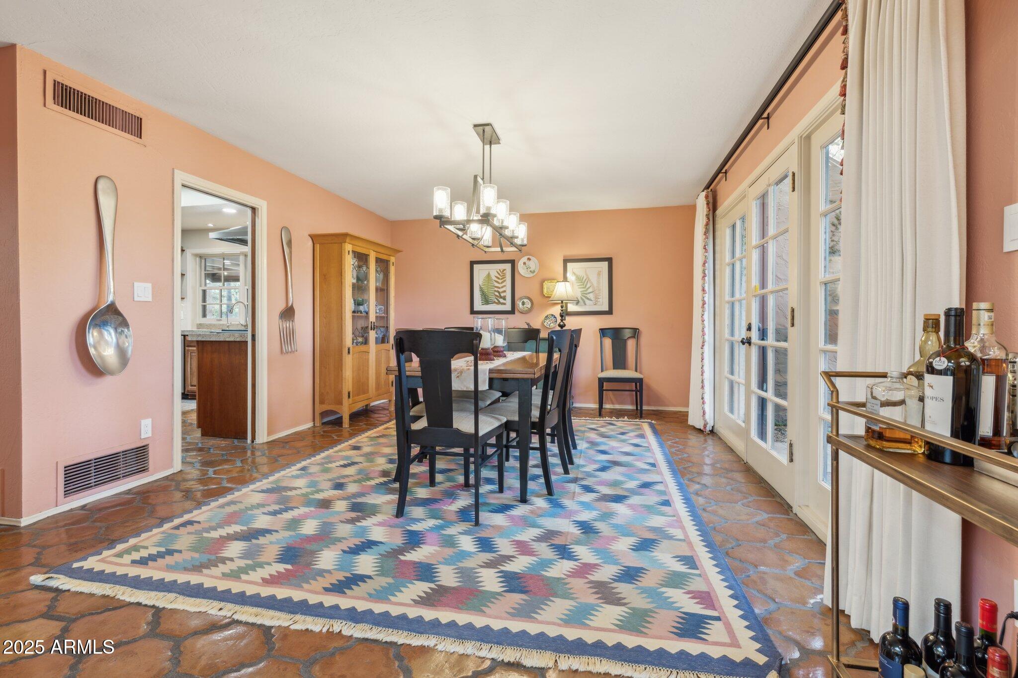 CAMELBACK COUNTRY CLUB ESTATES - Residential