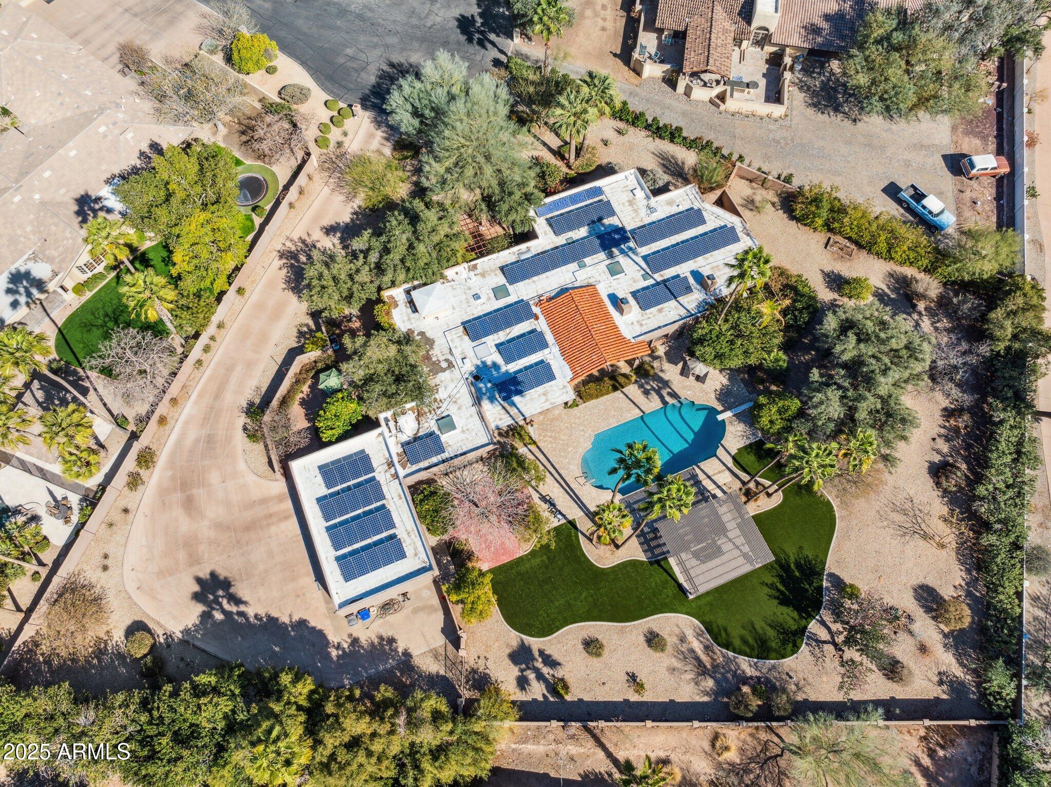 CAMELBACK COUNTRY CLUB ESTATES - Residential