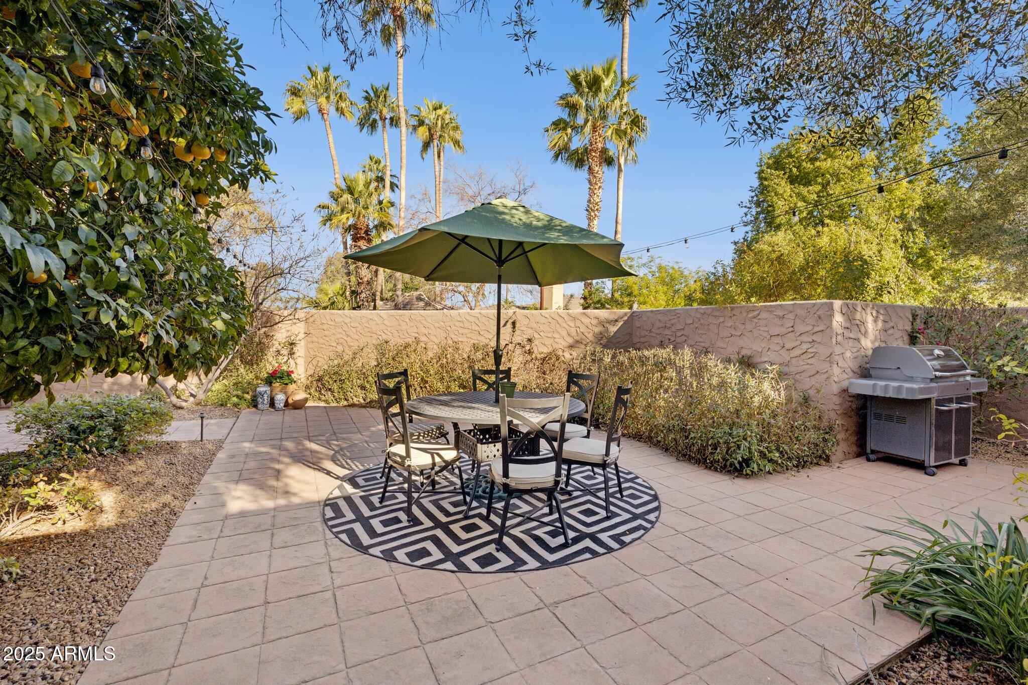 CAMELBACK COUNTRY CLUB ESTATES - Residential