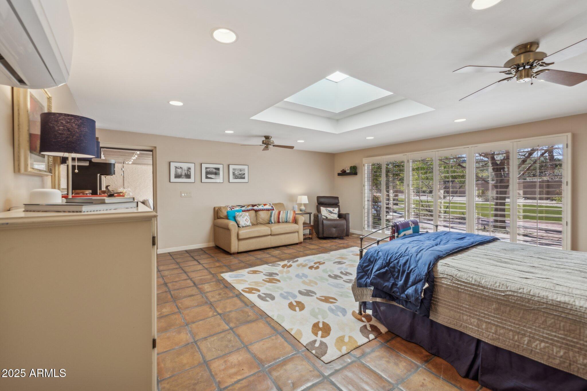 CAMELBACK COUNTRY CLUB ESTATES - Residential