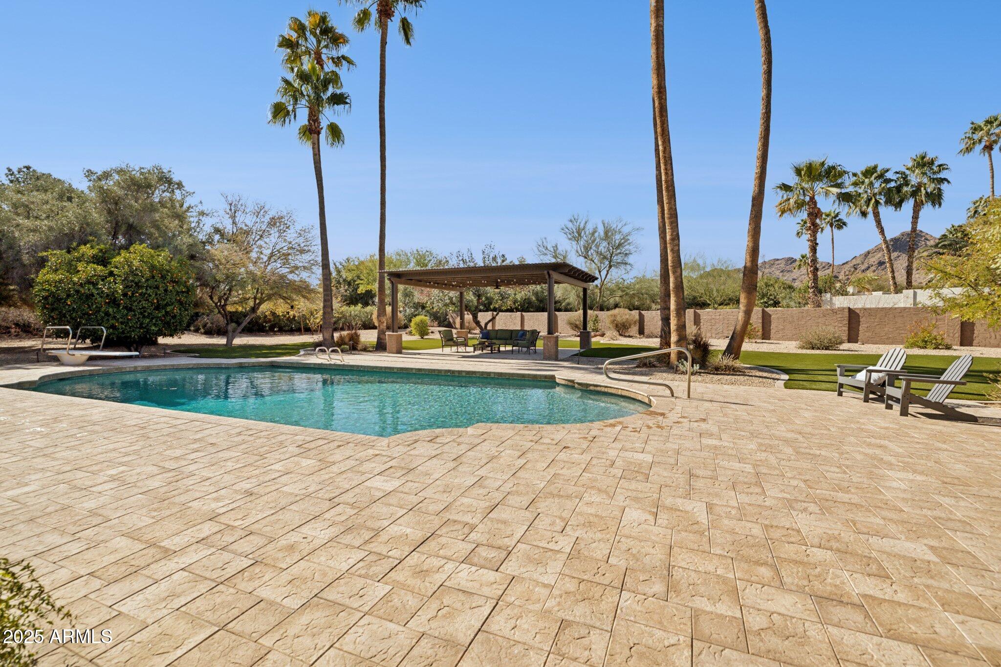 CAMELBACK COUNTRY CLUB ESTATES - Residential