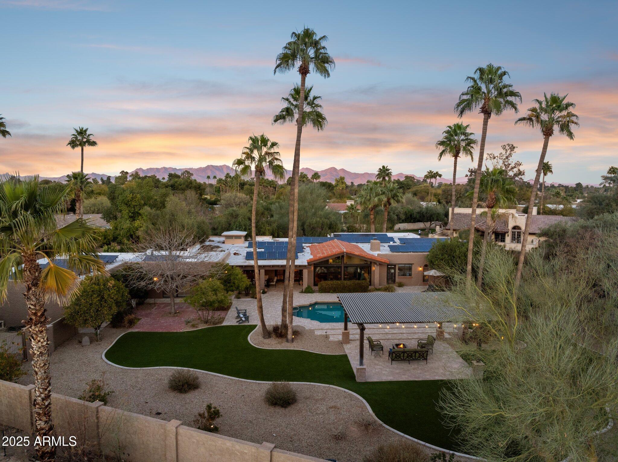 CAMELBACK COUNTRY CLUB ESTATES - Residential