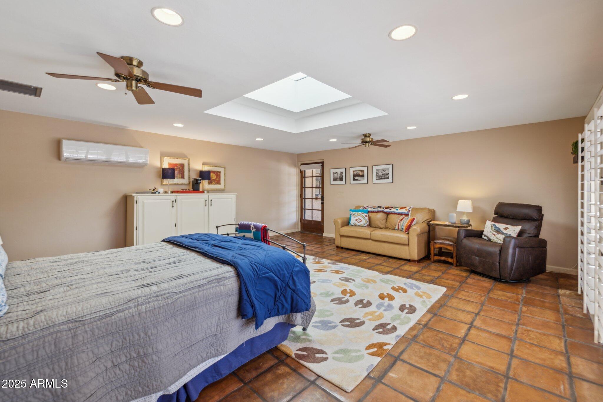 CAMELBACK COUNTRY CLUB ESTATES - Residential