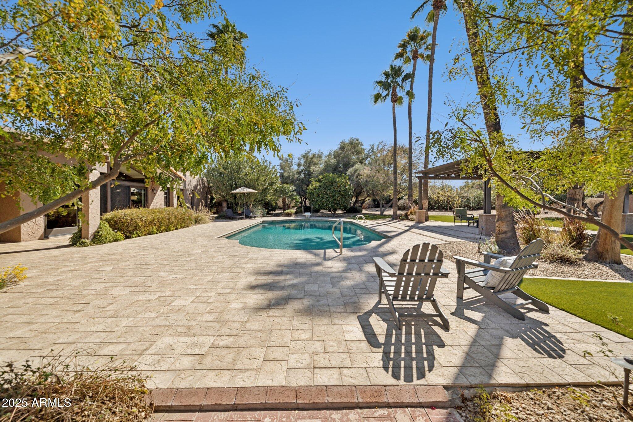 CAMELBACK COUNTRY CLUB ESTATES - Residential