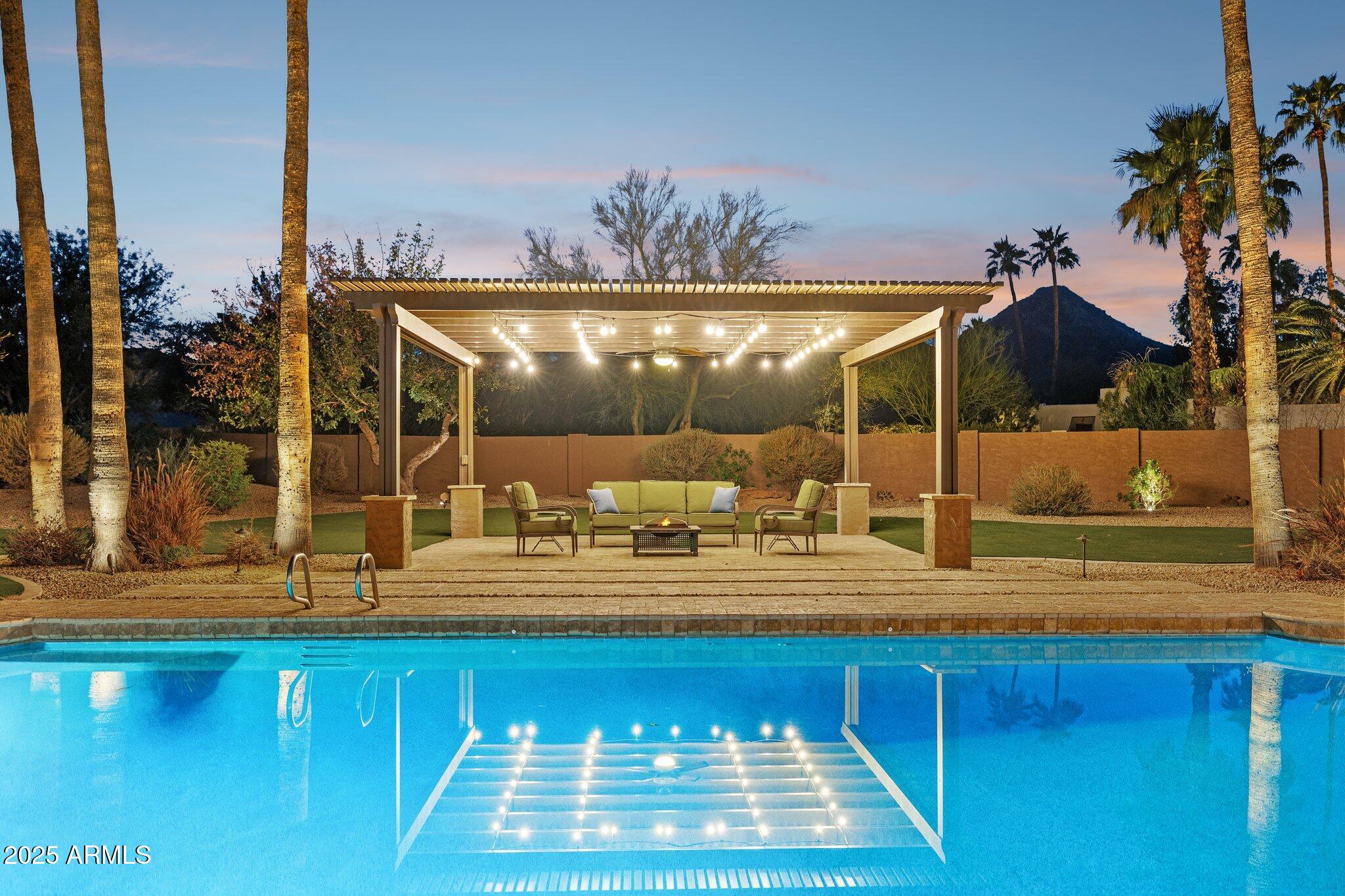 CAMELBACK COUNTRY CLUB ESTATES - Residential