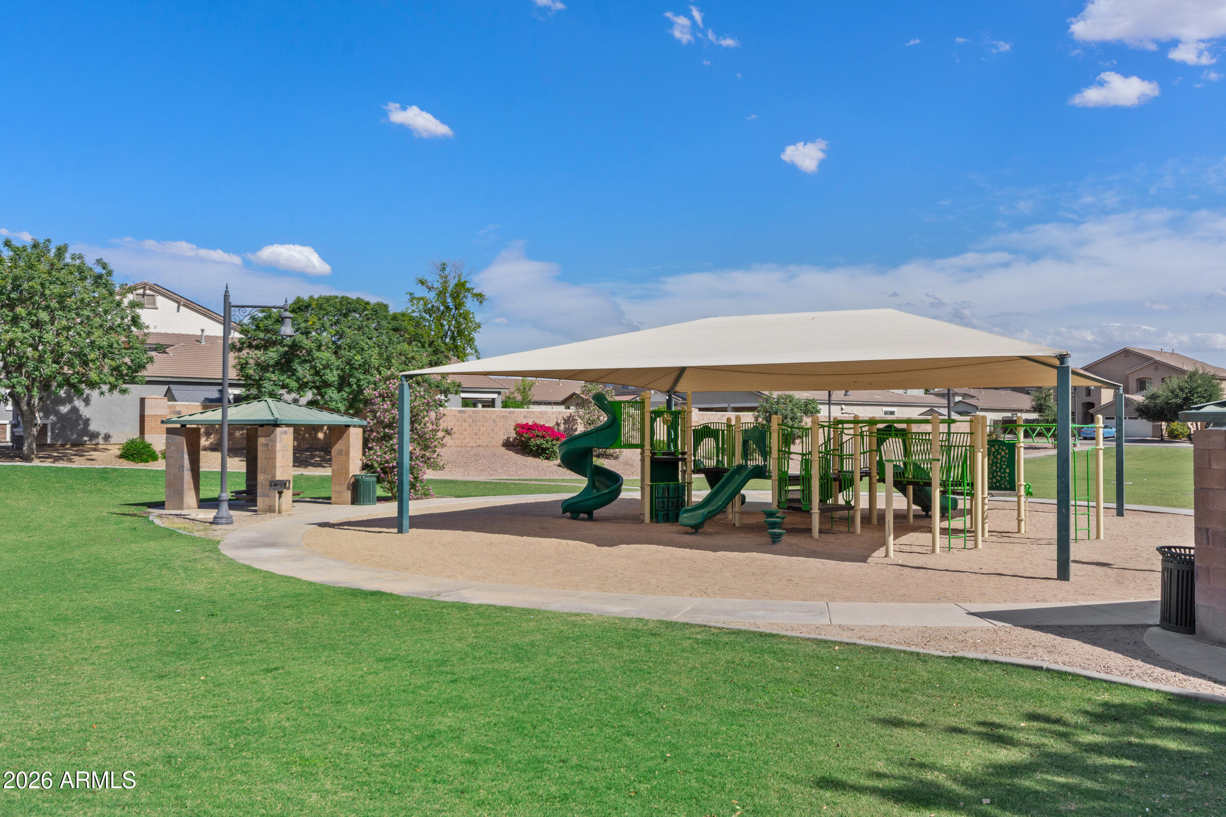 STRATLAND ESTATES - Residential