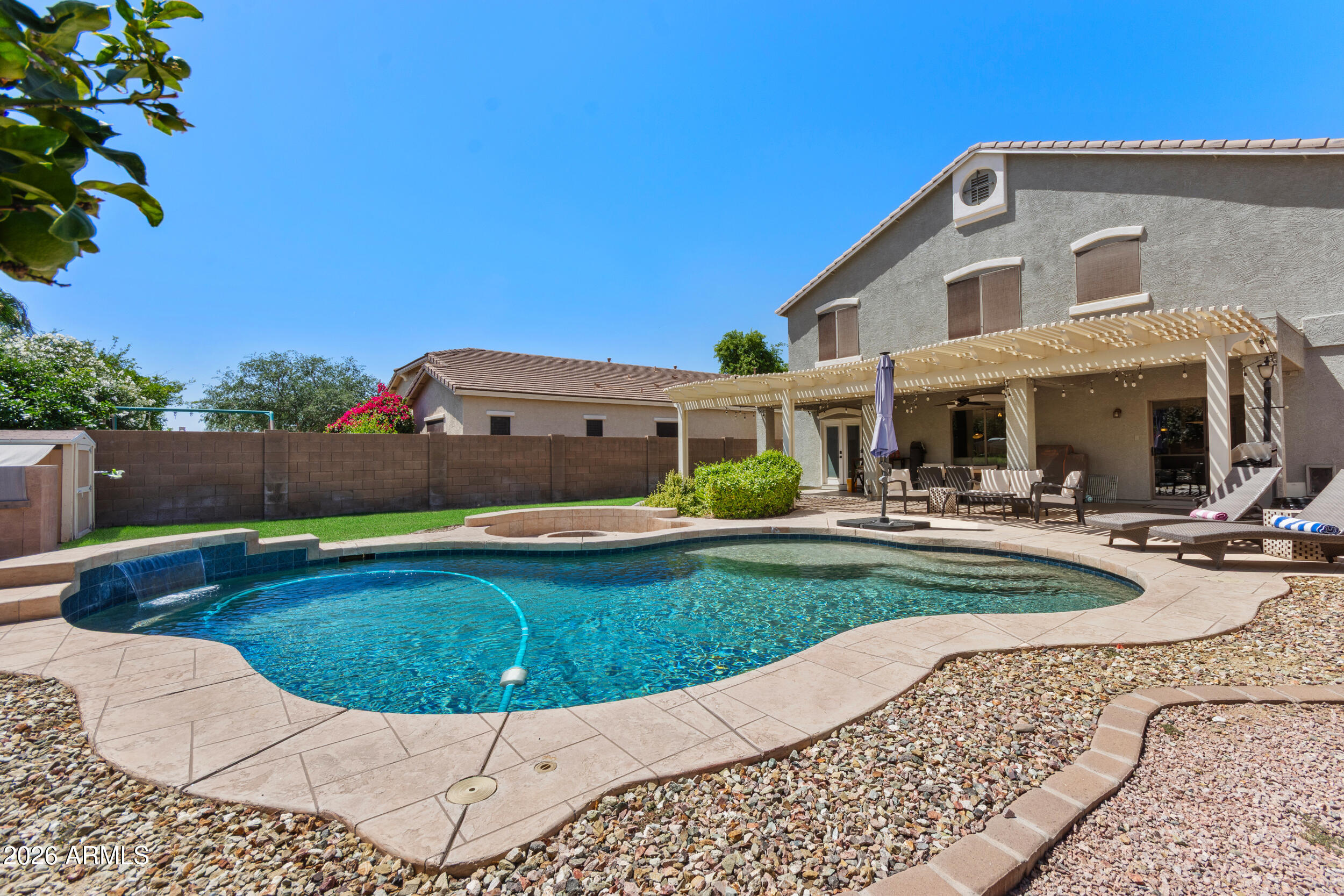 STRATLAND ESTATES - Residential