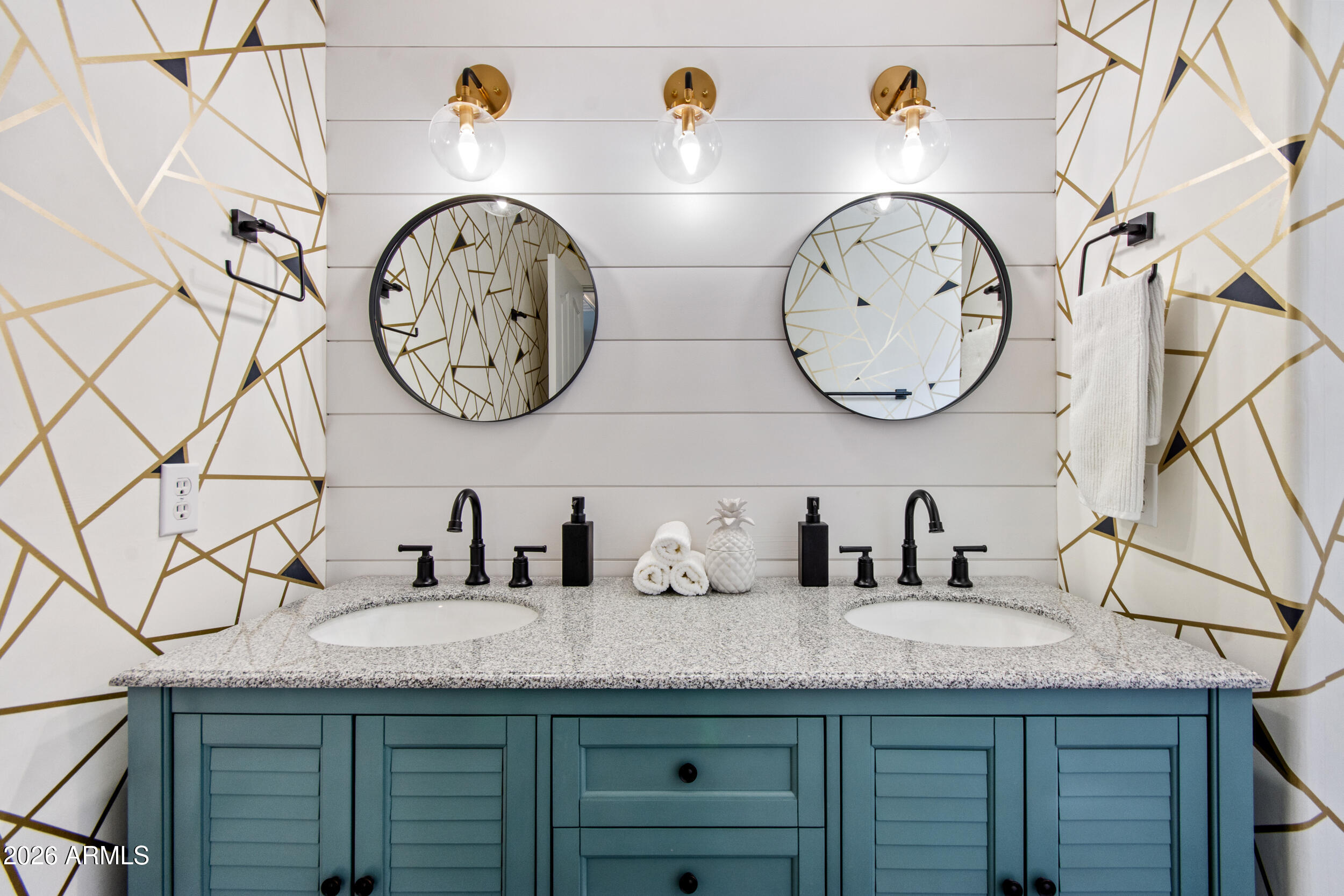 STRATLAND ESTATES - Residential