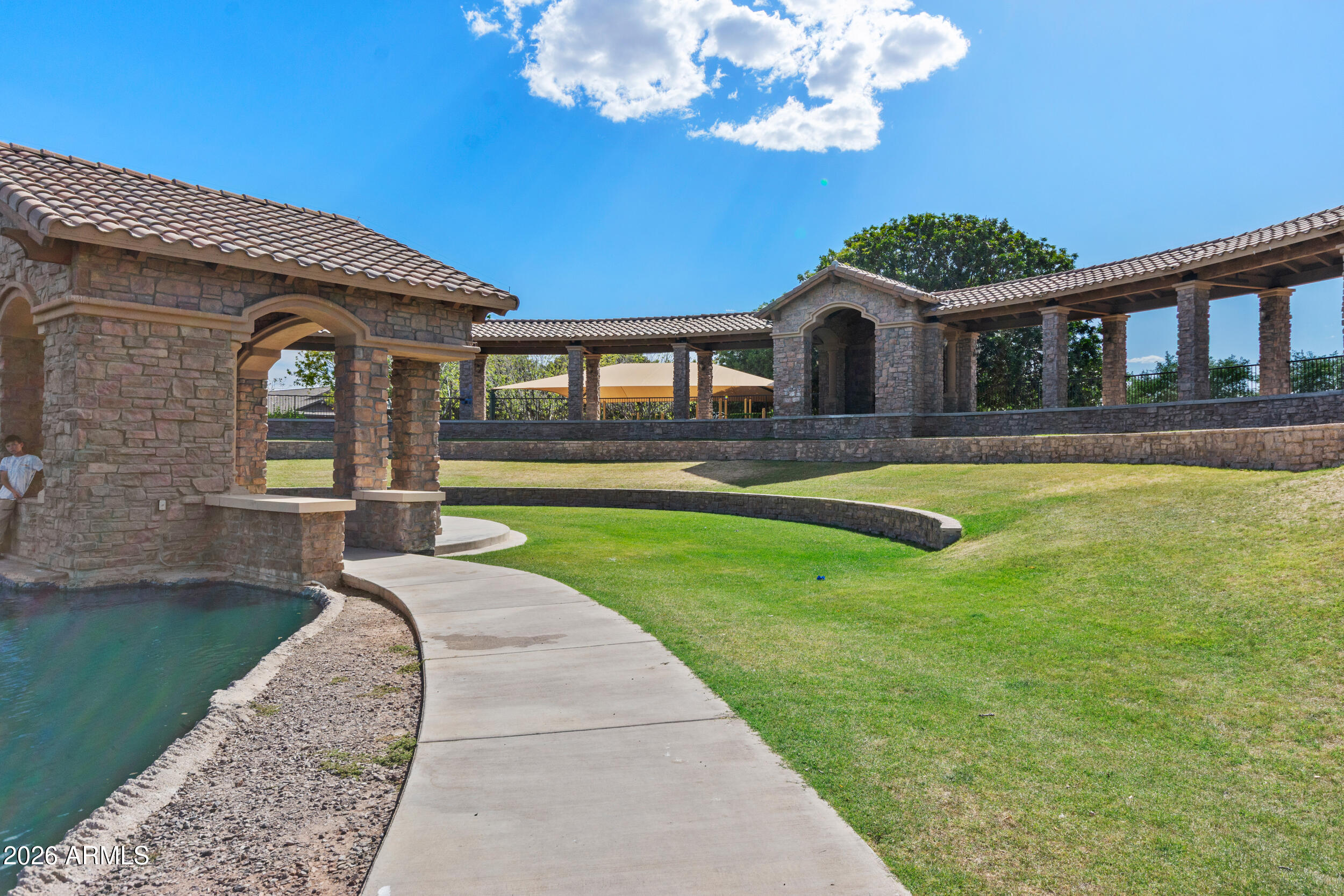 STRATLAND ESTATES - Residential