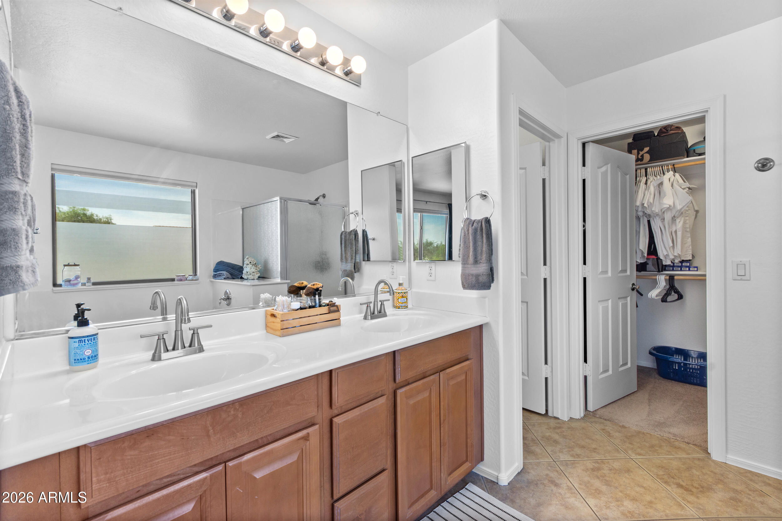 STRATLAND ESTATES - Residential