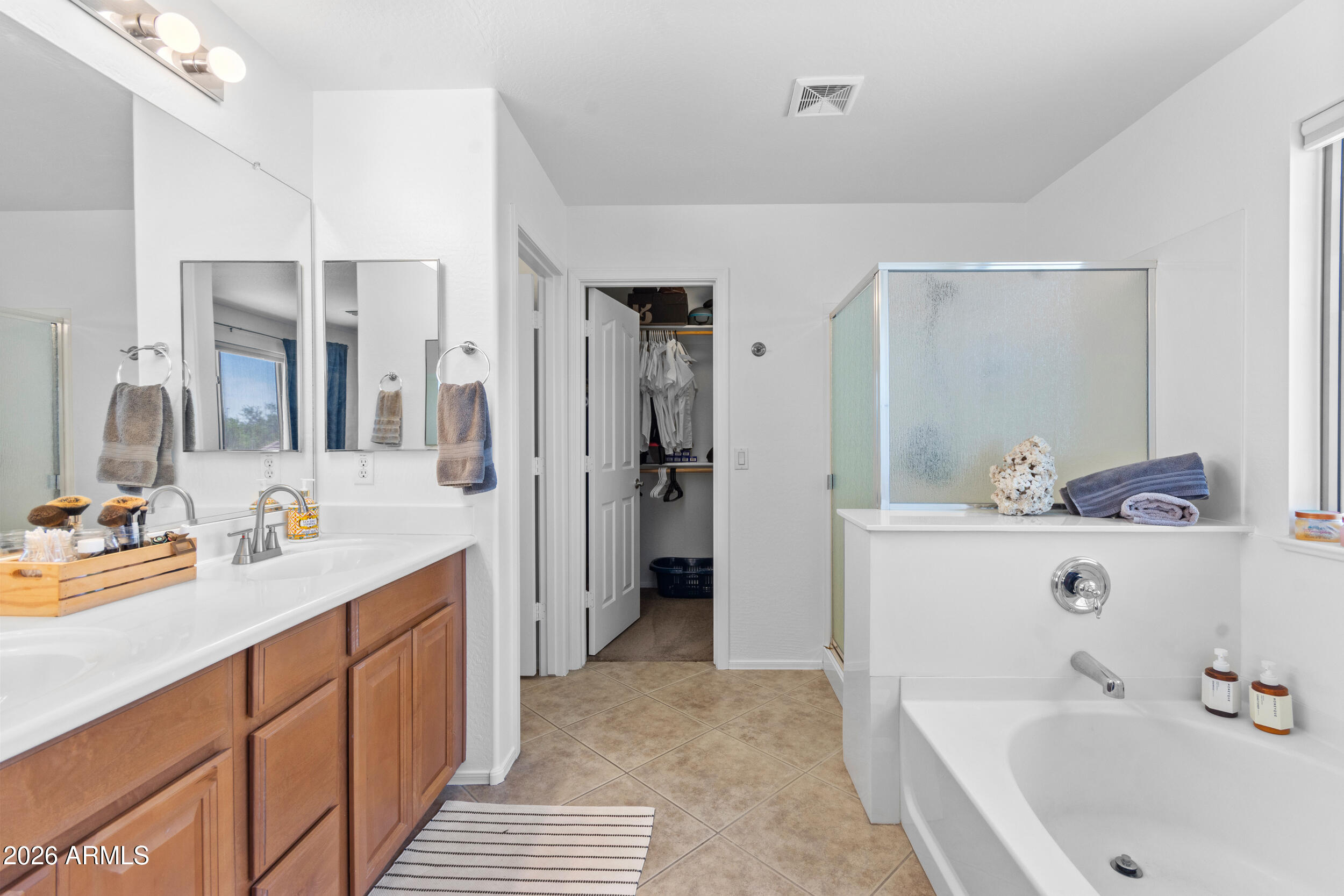 STRATLAND ESTATES - Residential