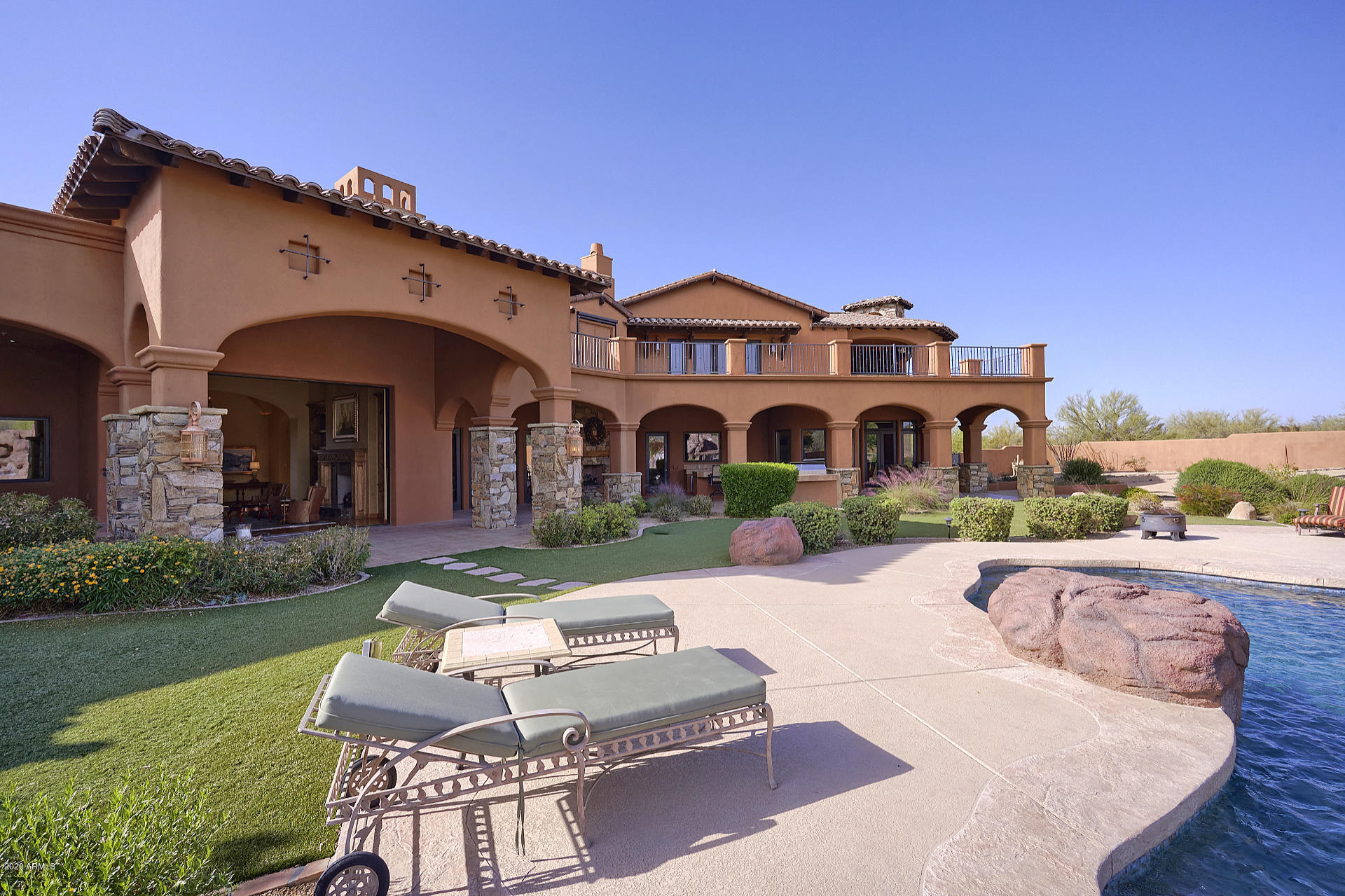 PRADO ESTATES - Residential