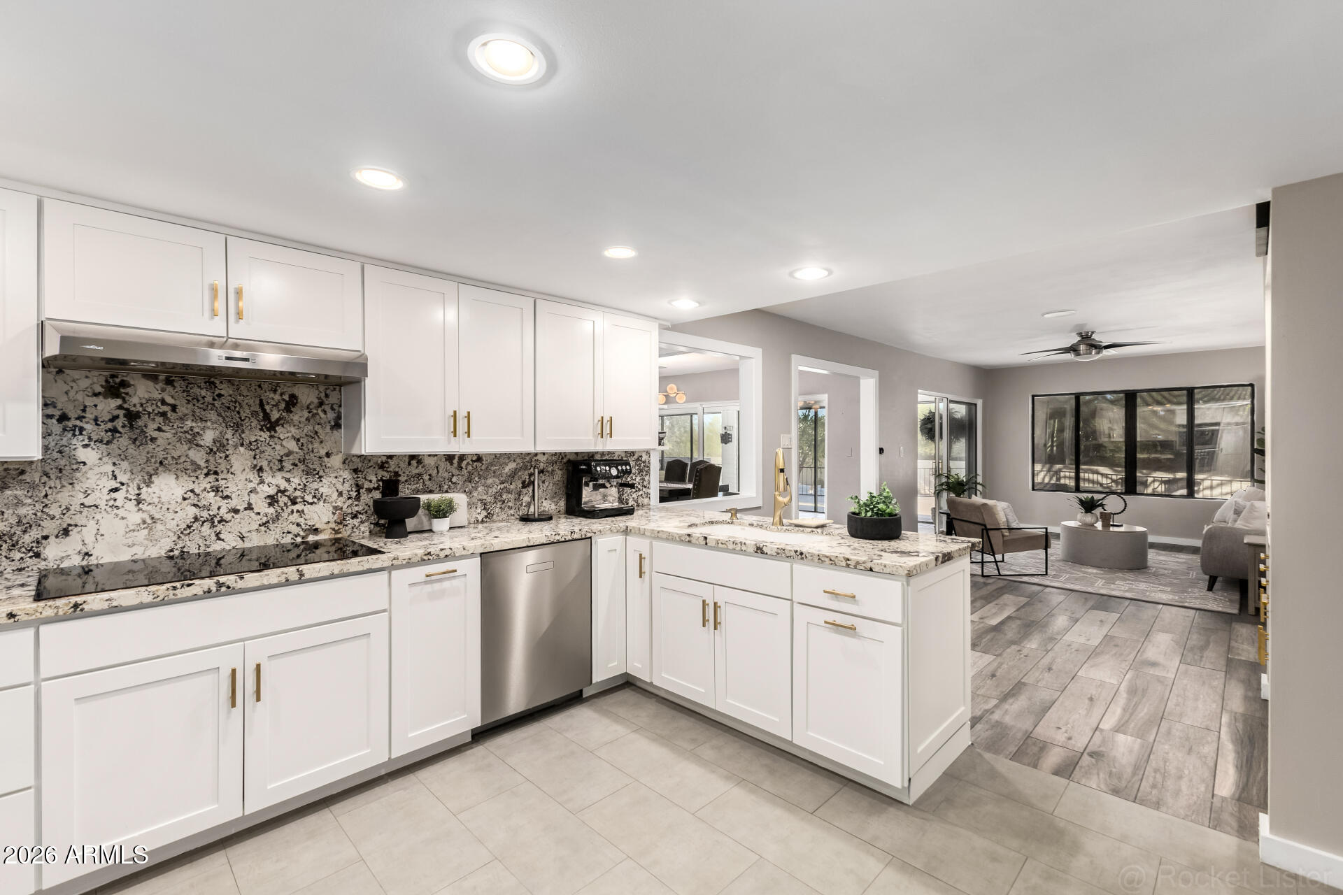 CAREFREE TOO - Residential