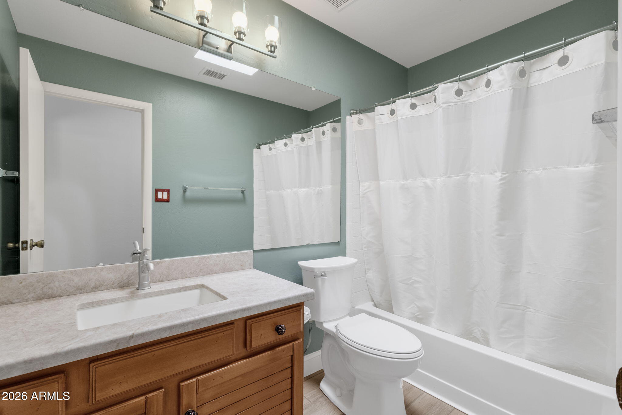 BRITTANY LANE LOT 1-41 43-81 TR A-L - Residential