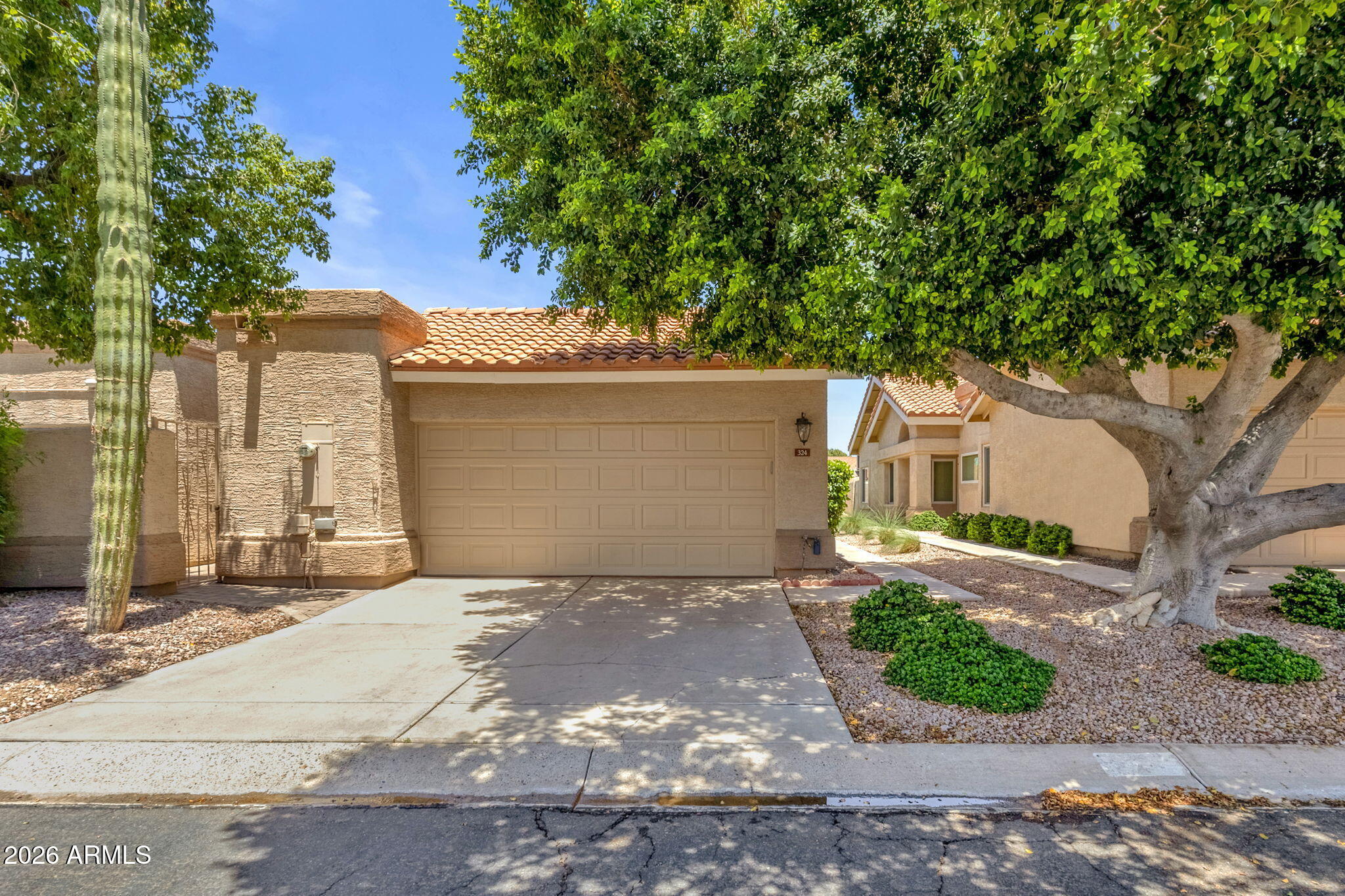 BRITTANY LANE LOT 1-41 43-81 TR A-L - Residential
