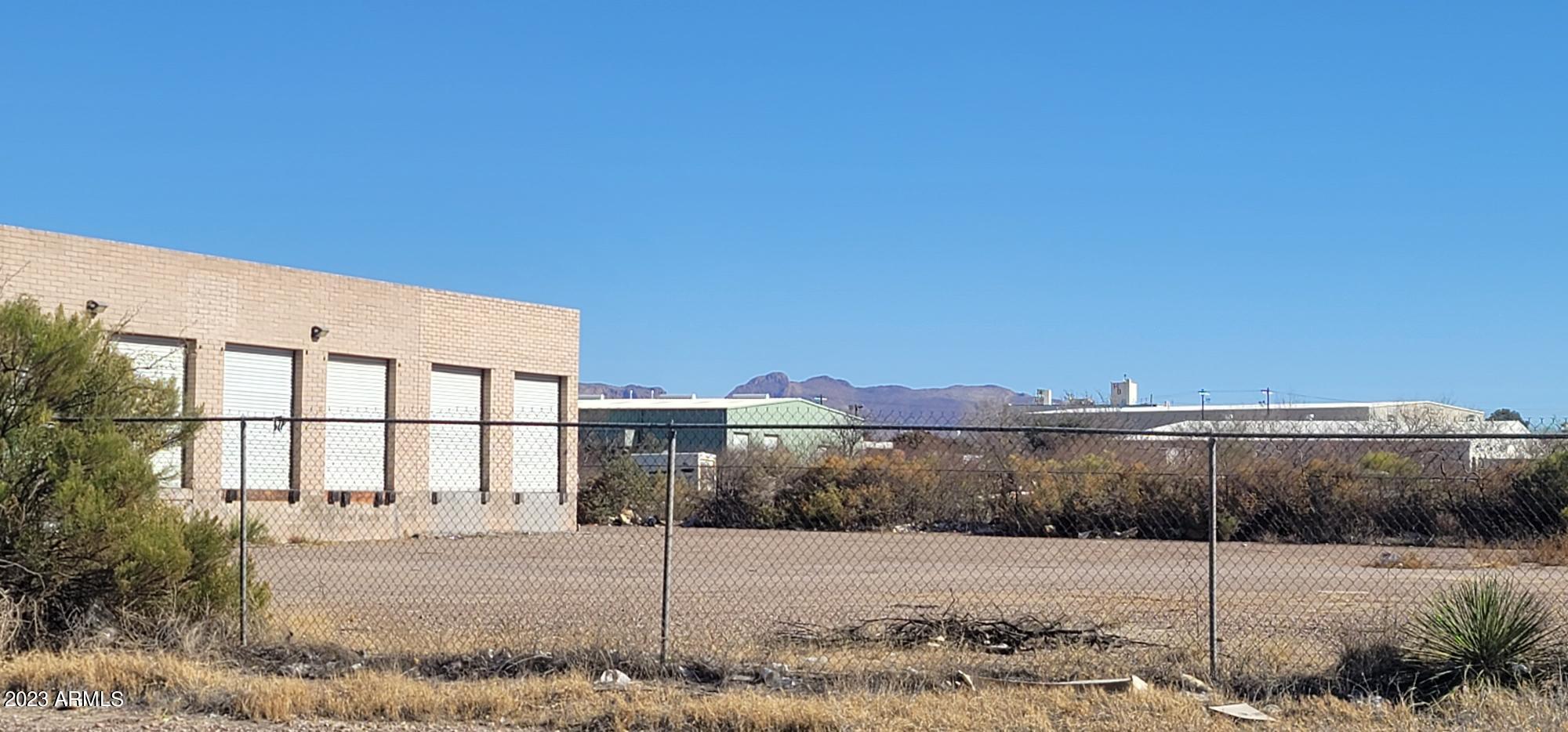 Douglas - Commercial Sale
