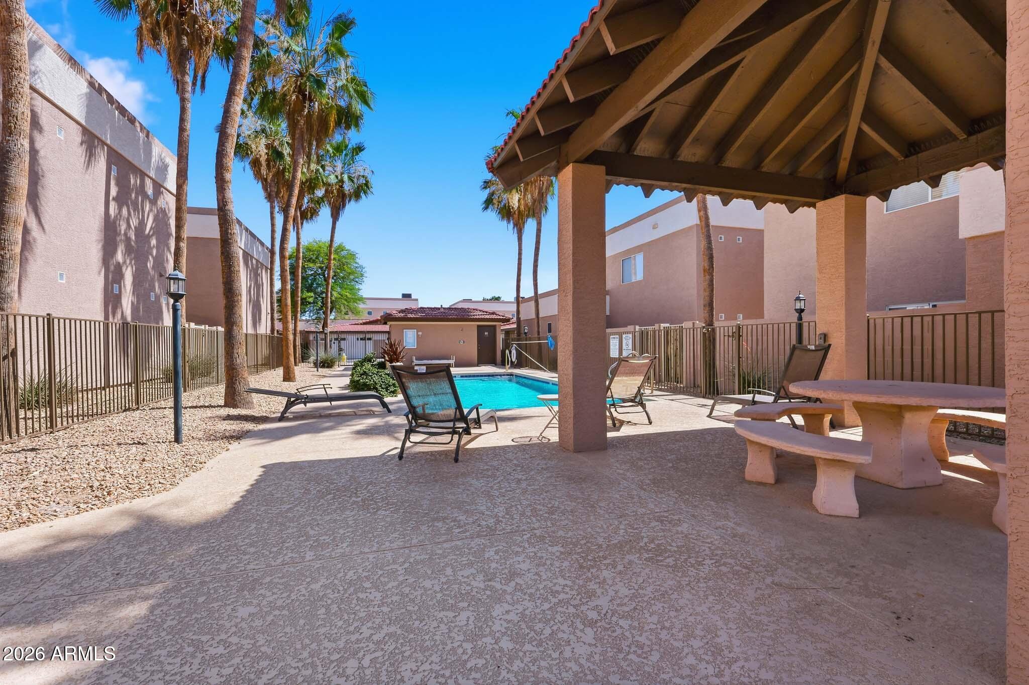 DESERT PALMS VILLAGE - Residential