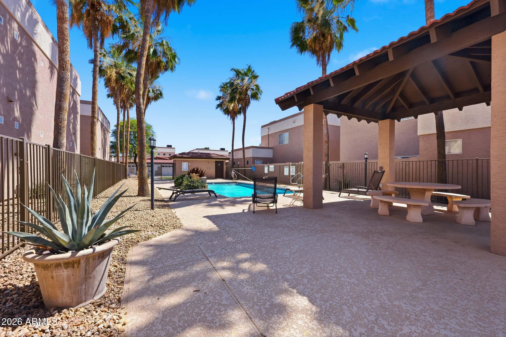 DESERT PALMS VILLAGE - Residential