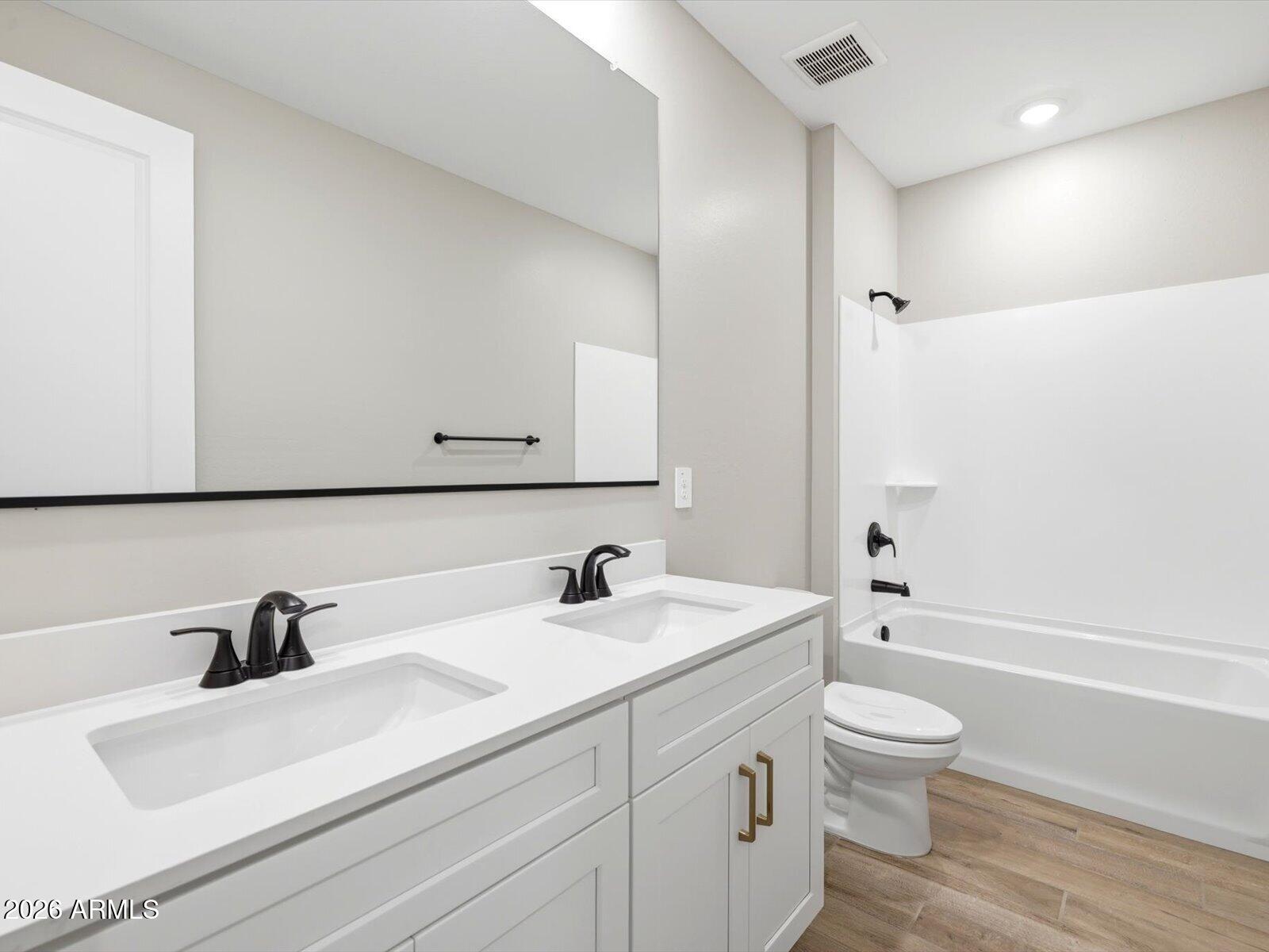 BLOSSOM ROCK PHASE 3 - Residential