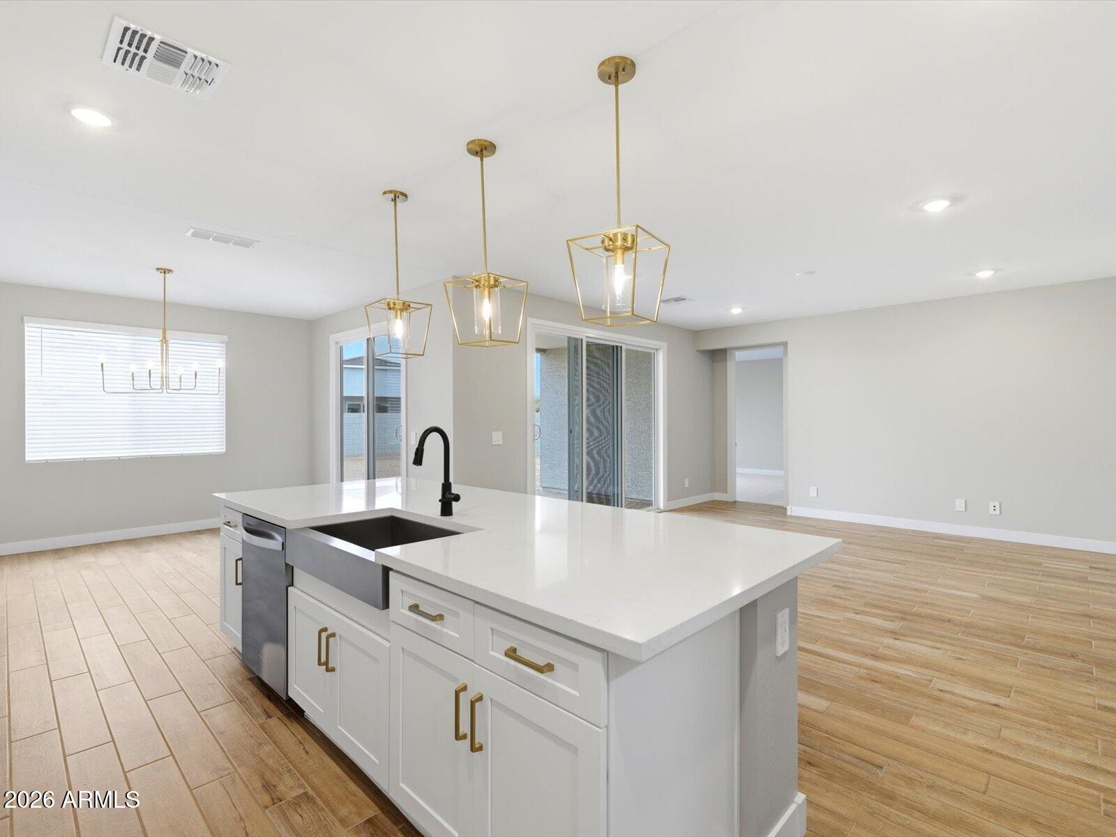 BLOSSOM ROCK PHASE 3 - Residential