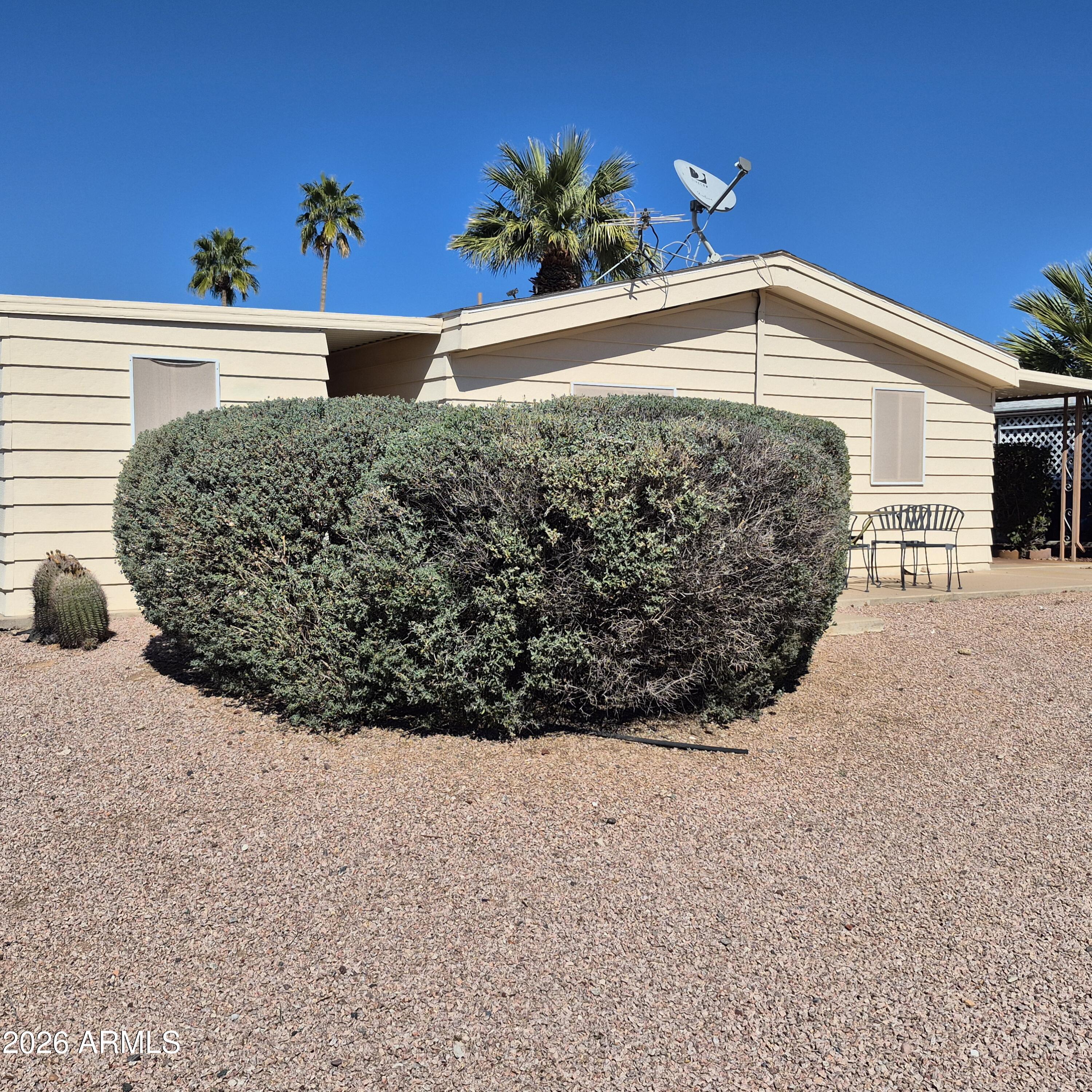 Holiday Palms - Residential