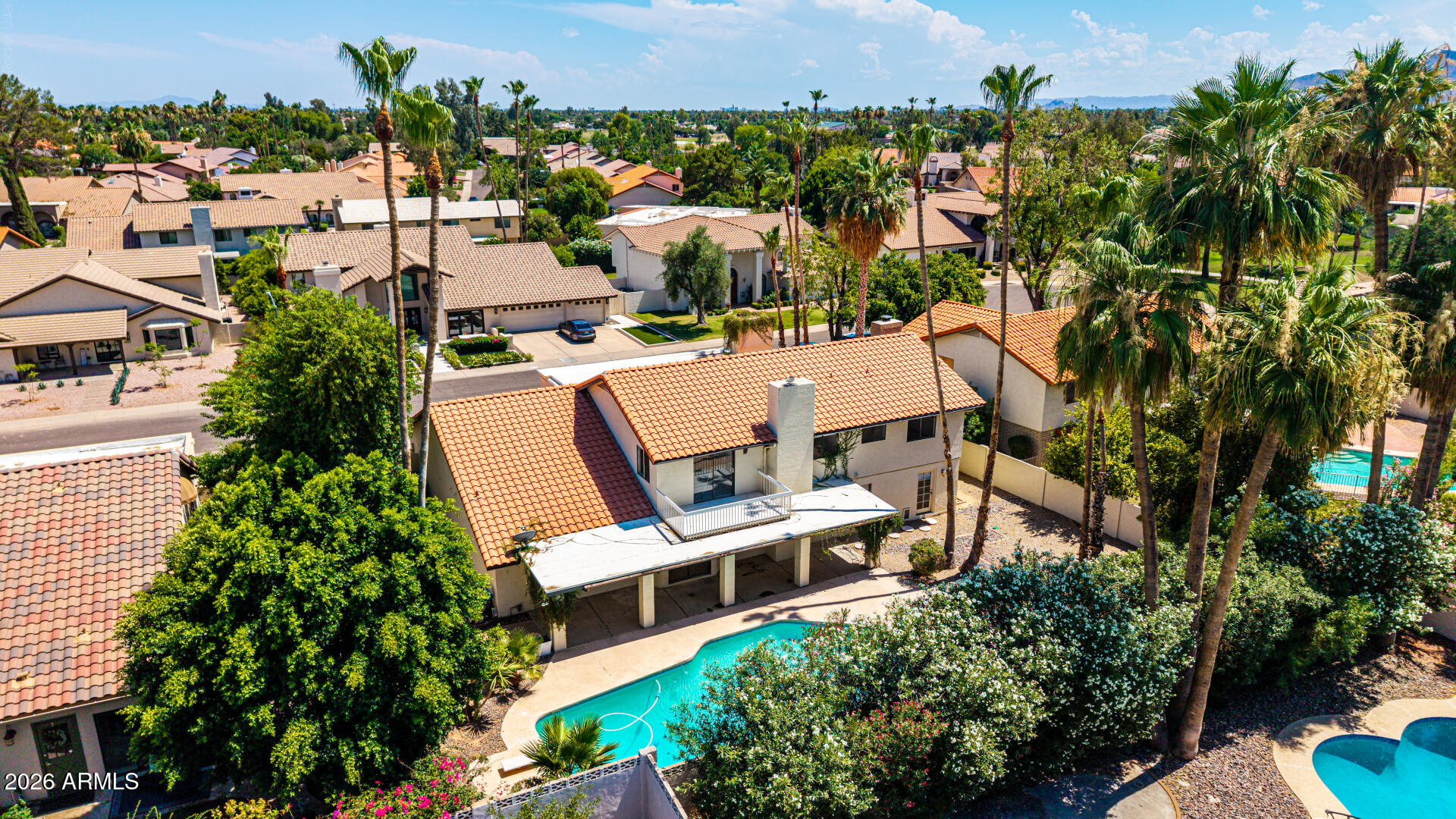 PARADISE PARK MANOR 2 - Residential