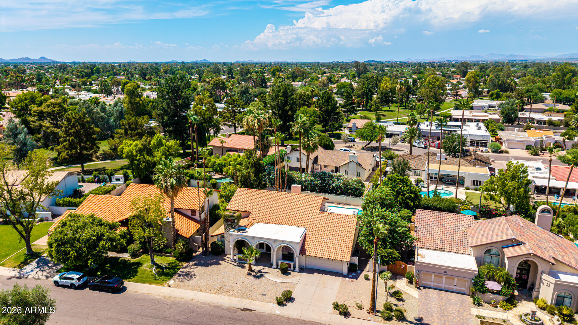 PARADISE PARK MANOR 2 - Residential