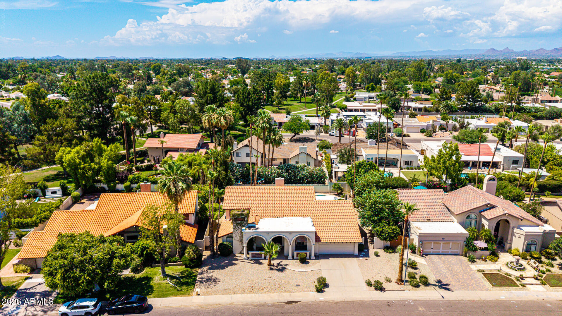 PARADISE PARK MANOR 2 - Residential