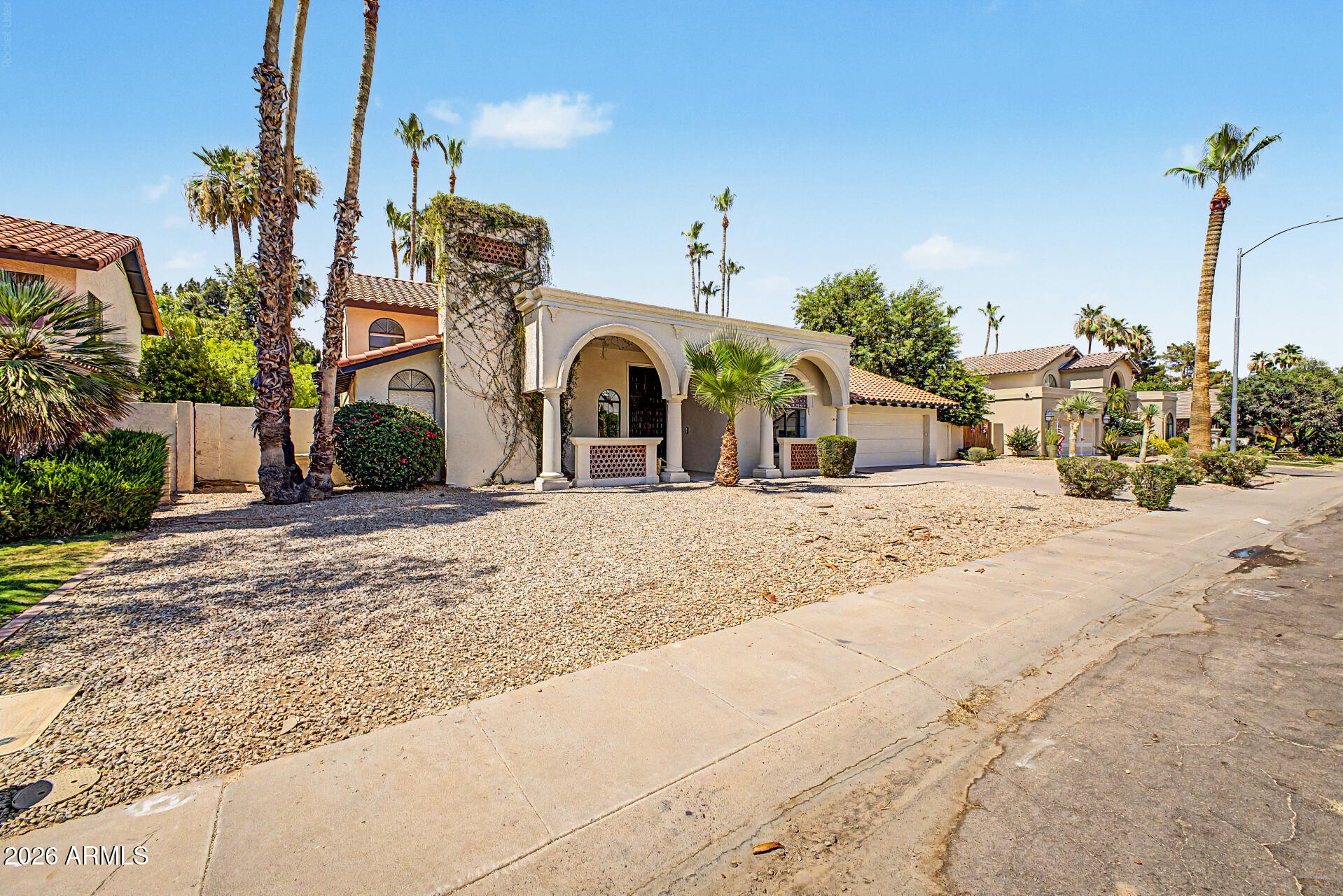 PARADISE PARK MANOR 2 - Residential