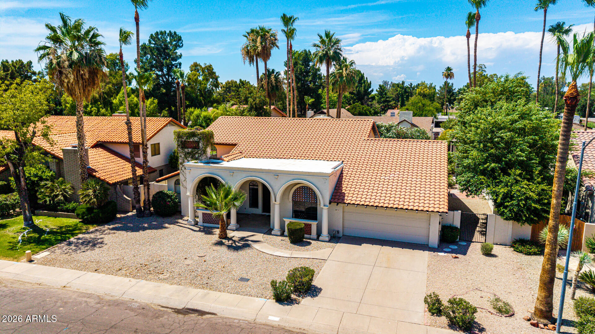 PARADISE PARK MANOR 2 - Residential