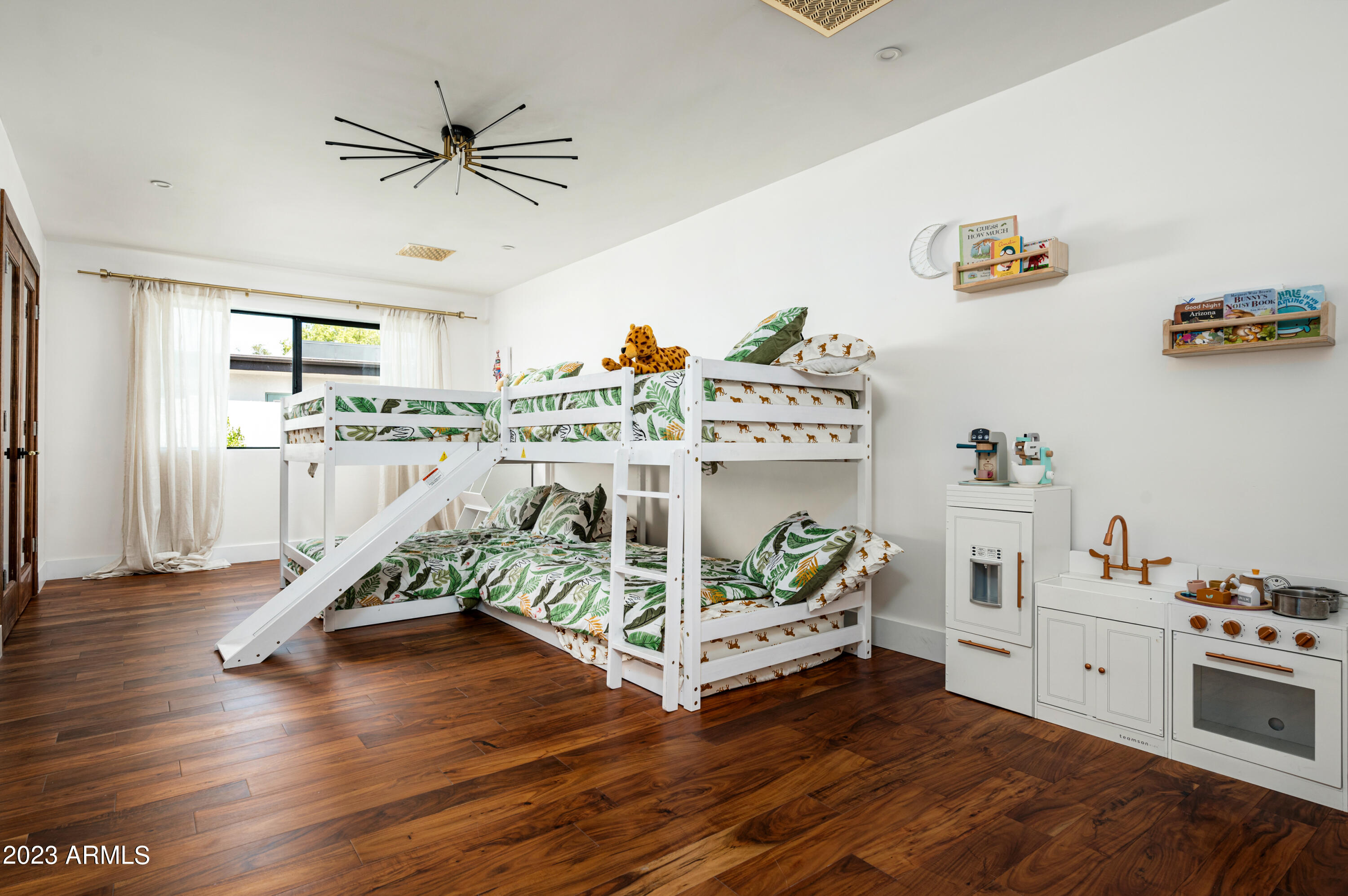 HERITAGE HILLS UNIT 1 - Residential