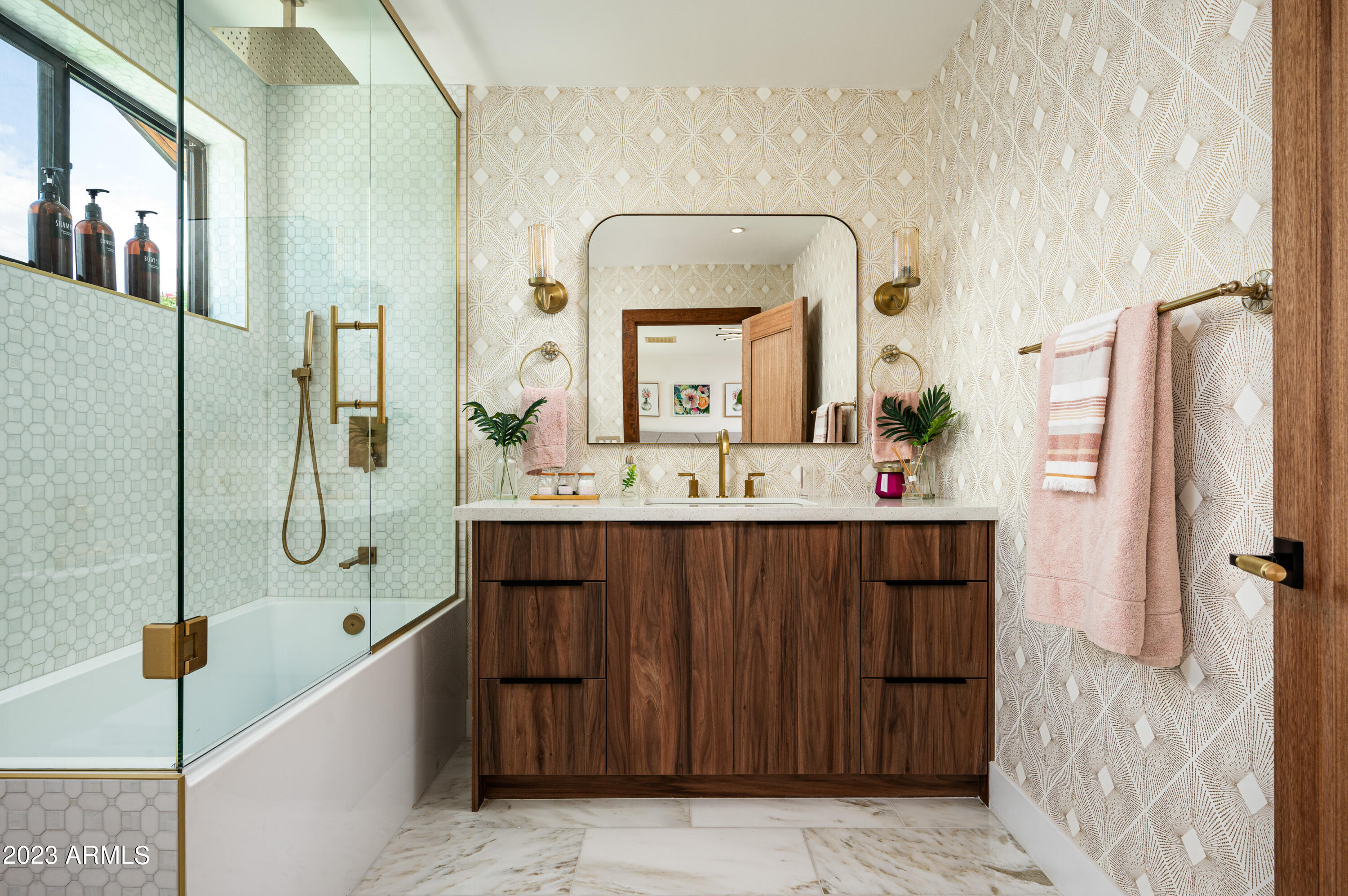 HERITAGE HILLS UNIT 1 - Residential