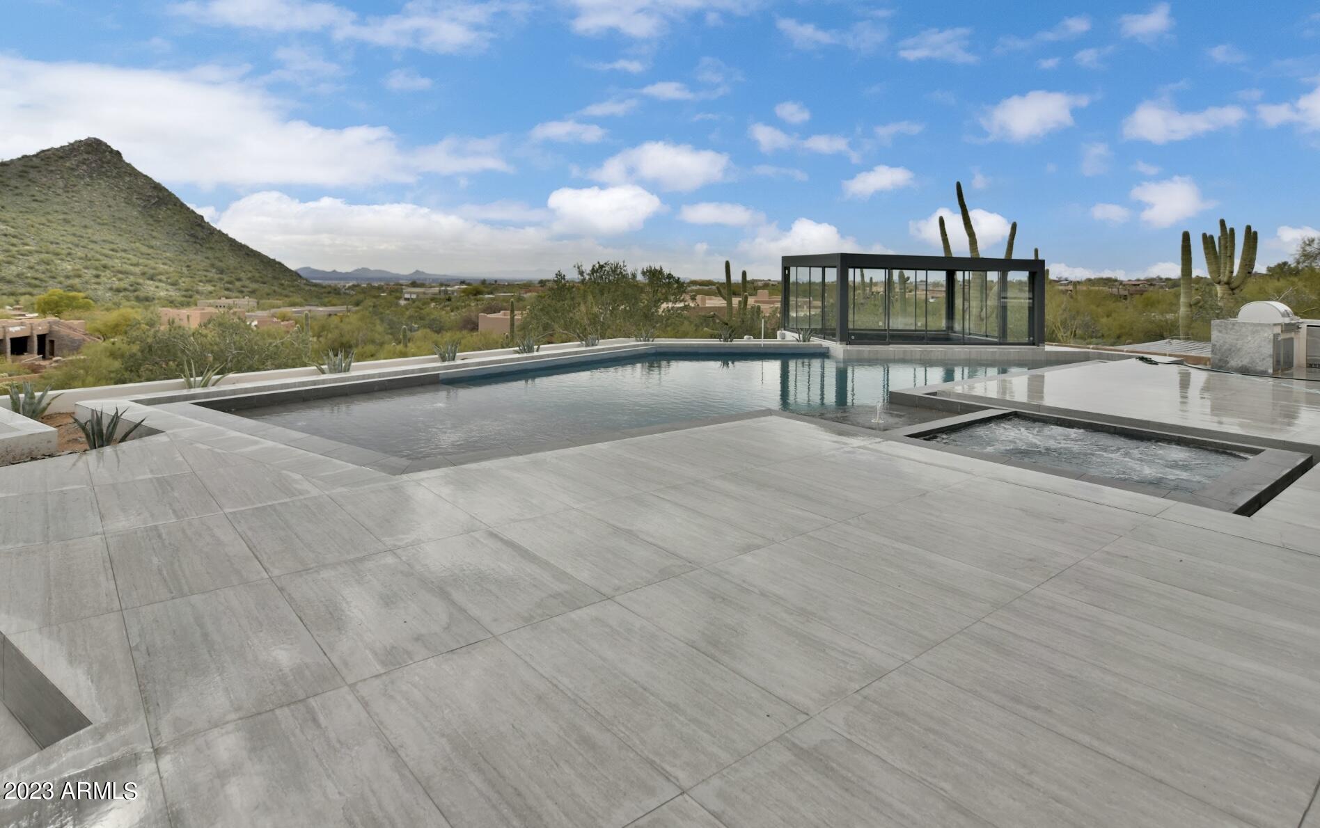 CANYON HEIGHTS - Residential