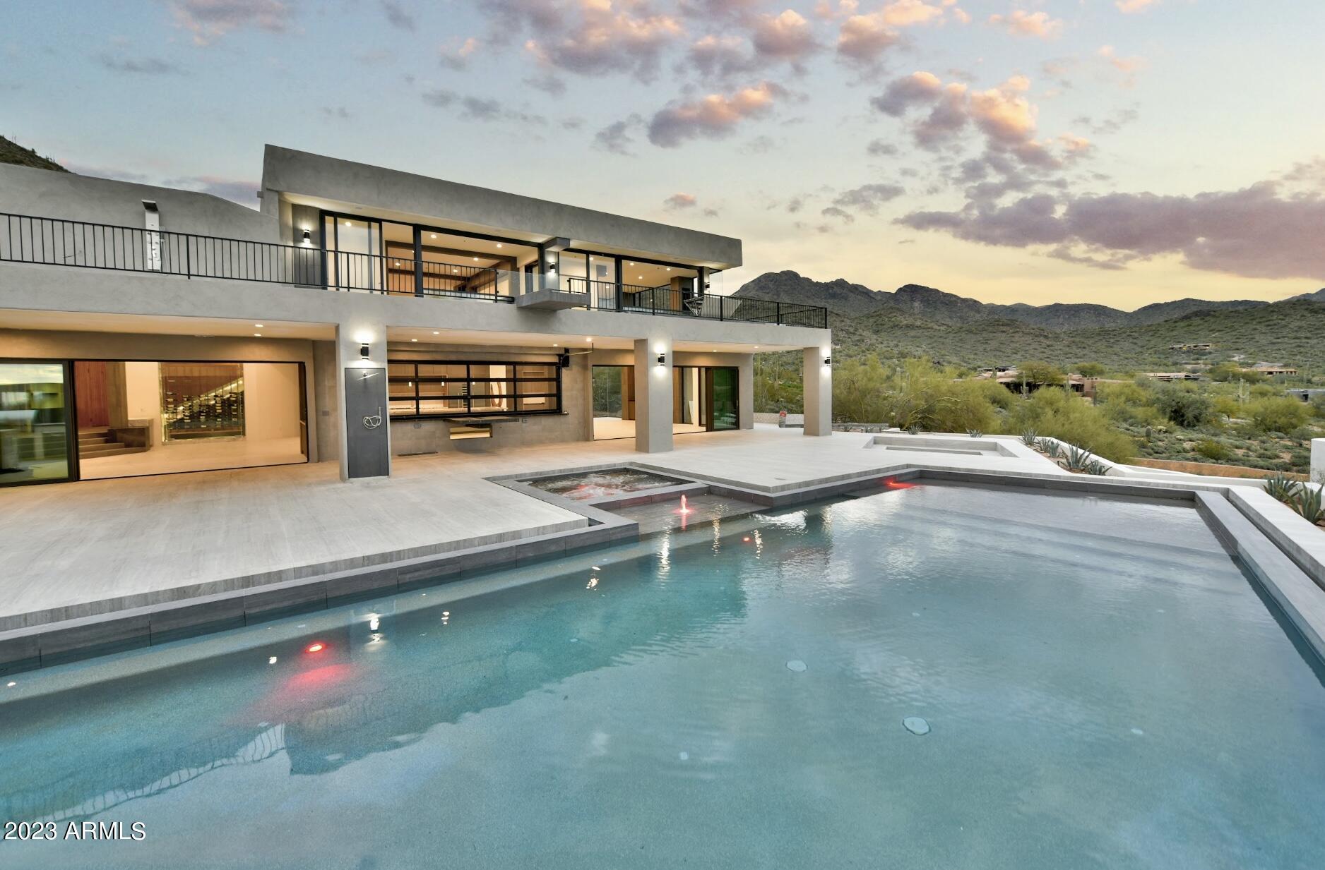 CANYON HEIGHTS - Residential