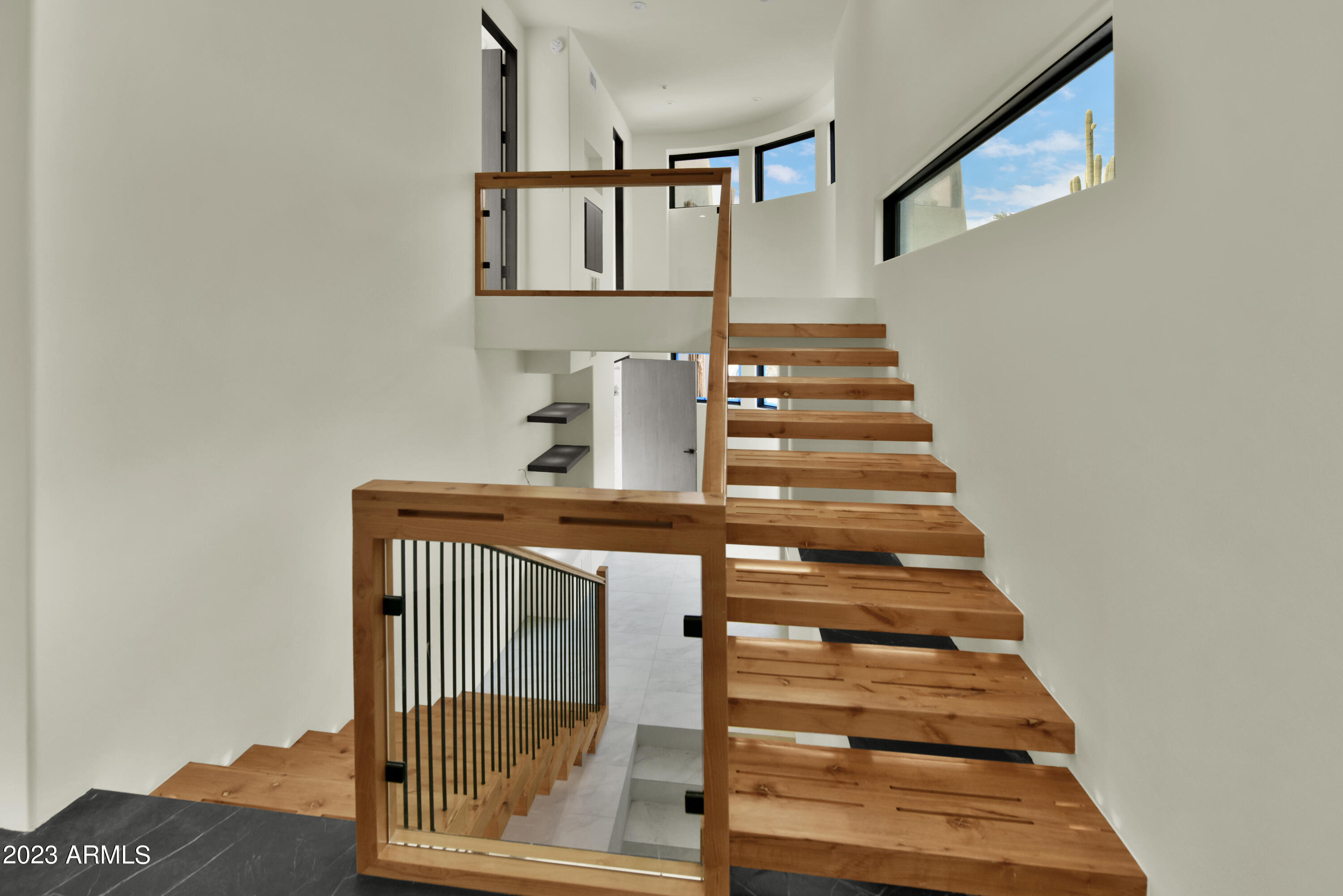 CANYON HEIGHTS - Residential