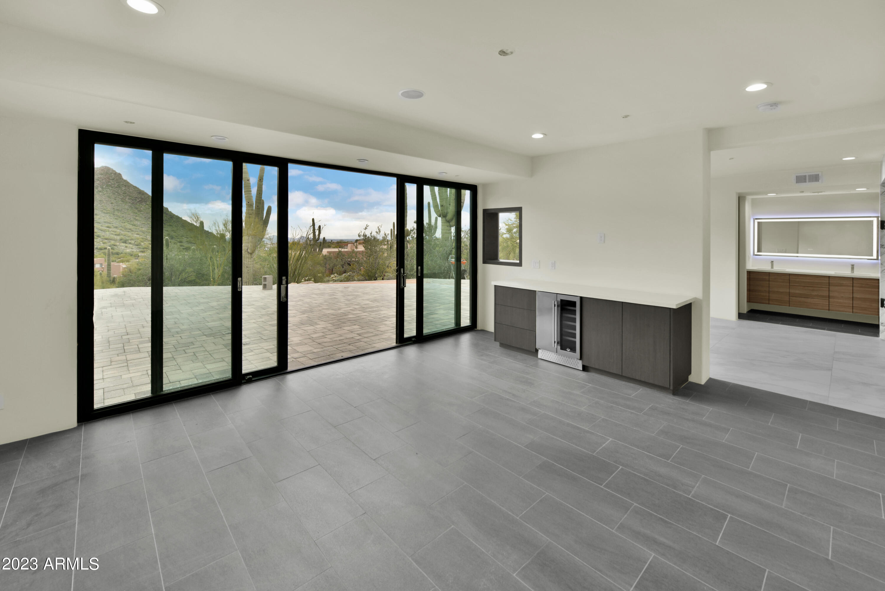 CANYON HEIGHTS - Residential