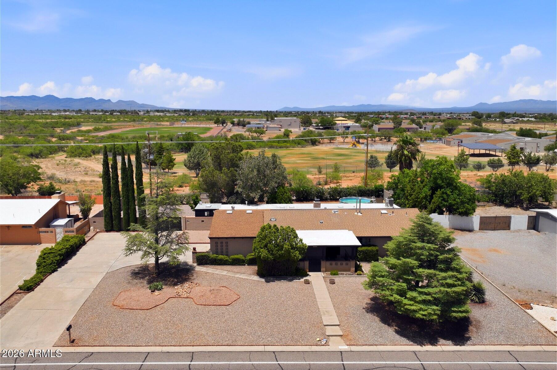 TOWN & COUNTRY ESTATES - Residential