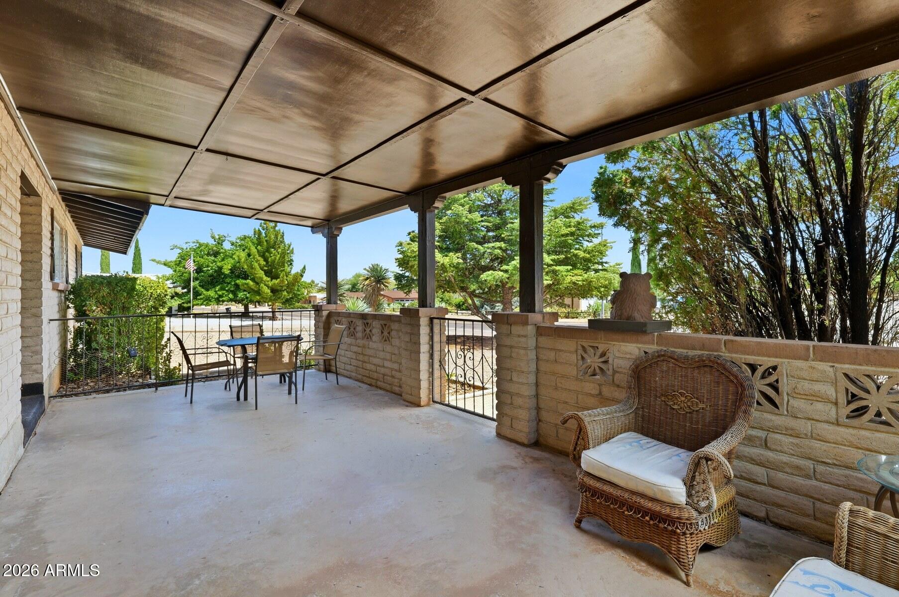 TOWN & COUNTRY ESTATES - Residential