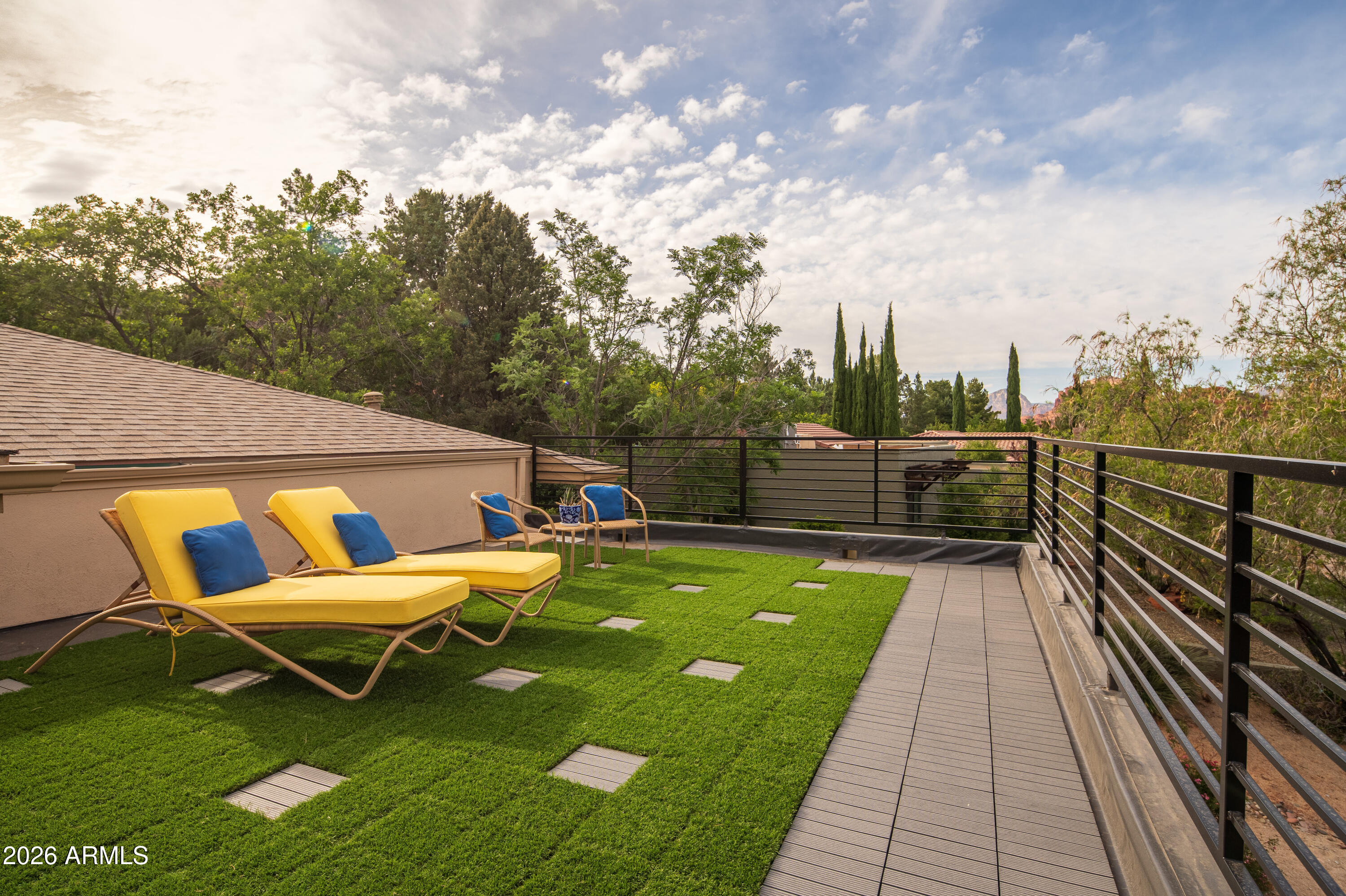 OAK SHADOWS - Residential