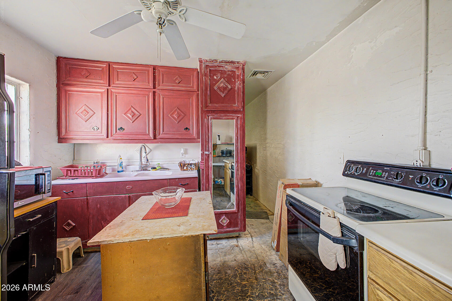 BROADVIEW TERRACE - Residential