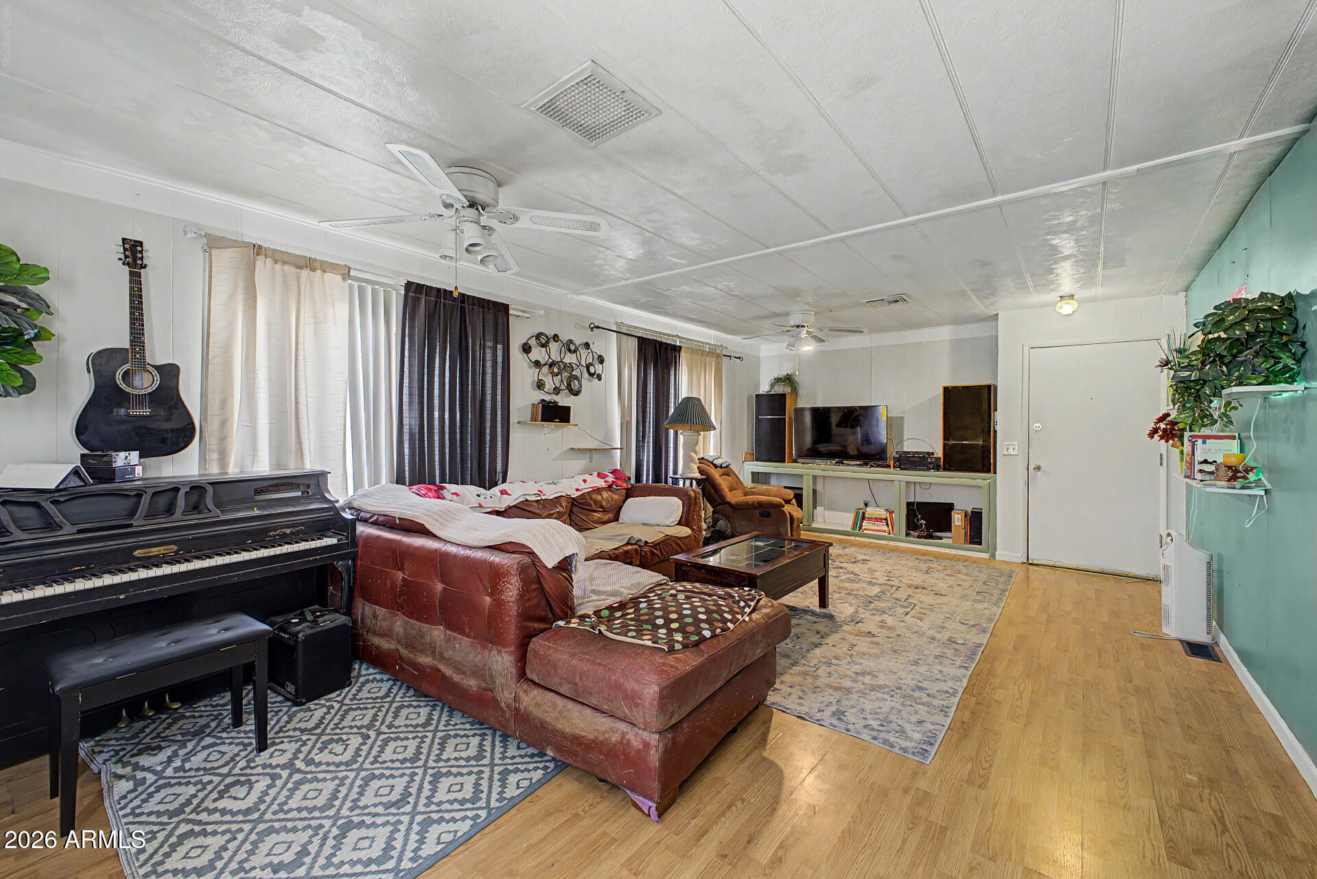 BROADVIEW TERRACE - Residential
