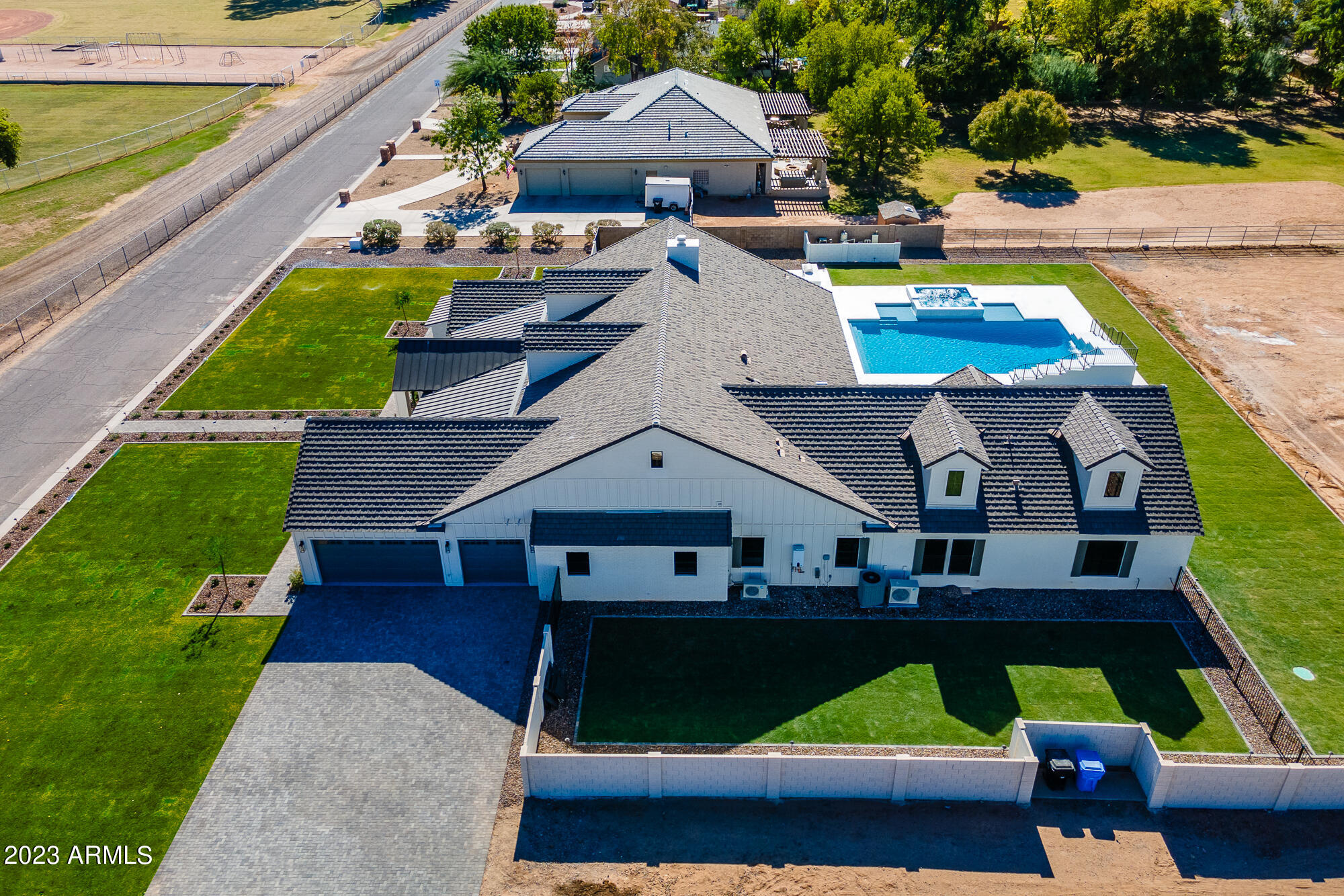 CASA CABALLO - Residential