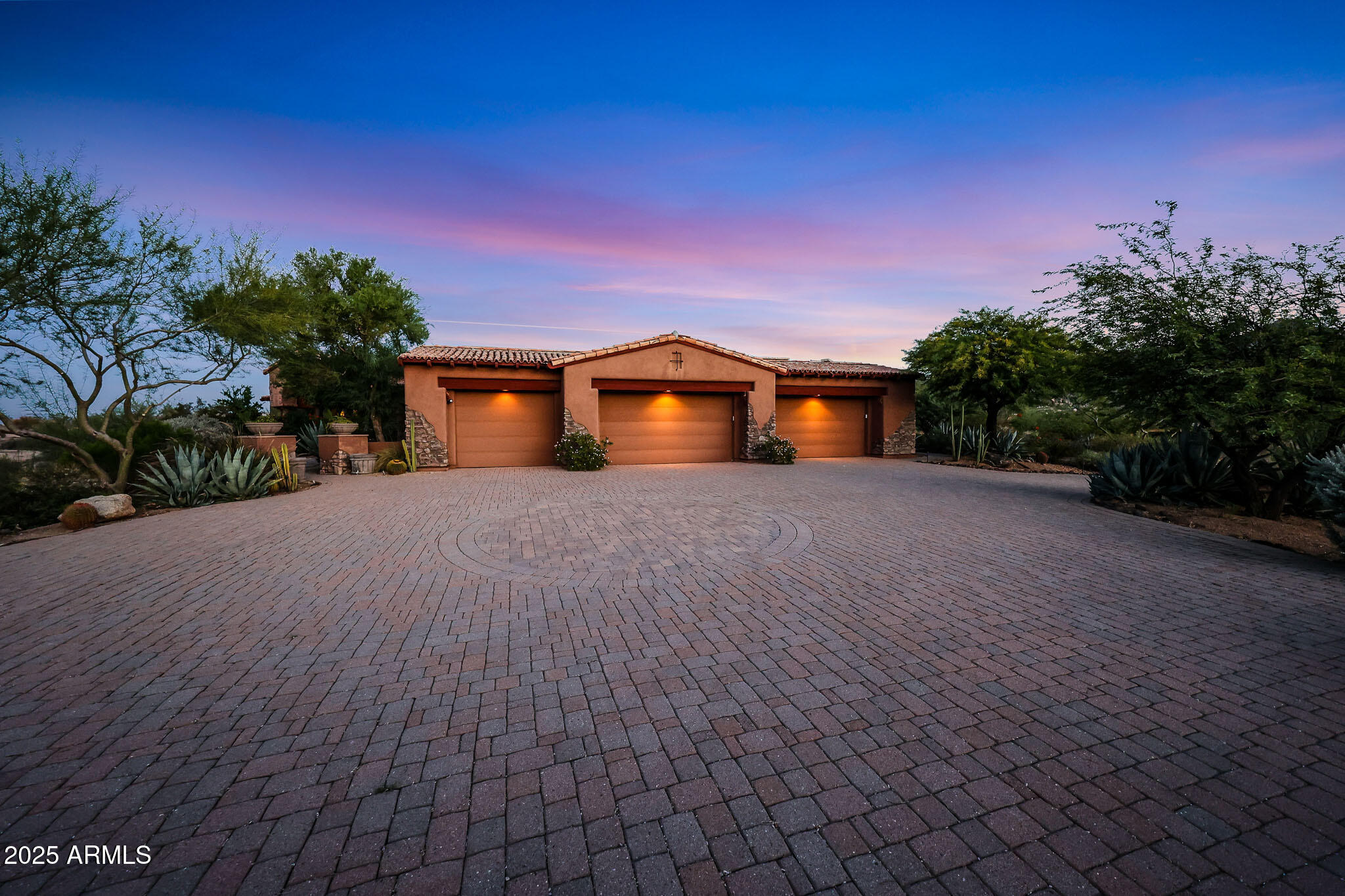 SONORAN CREST - Residential