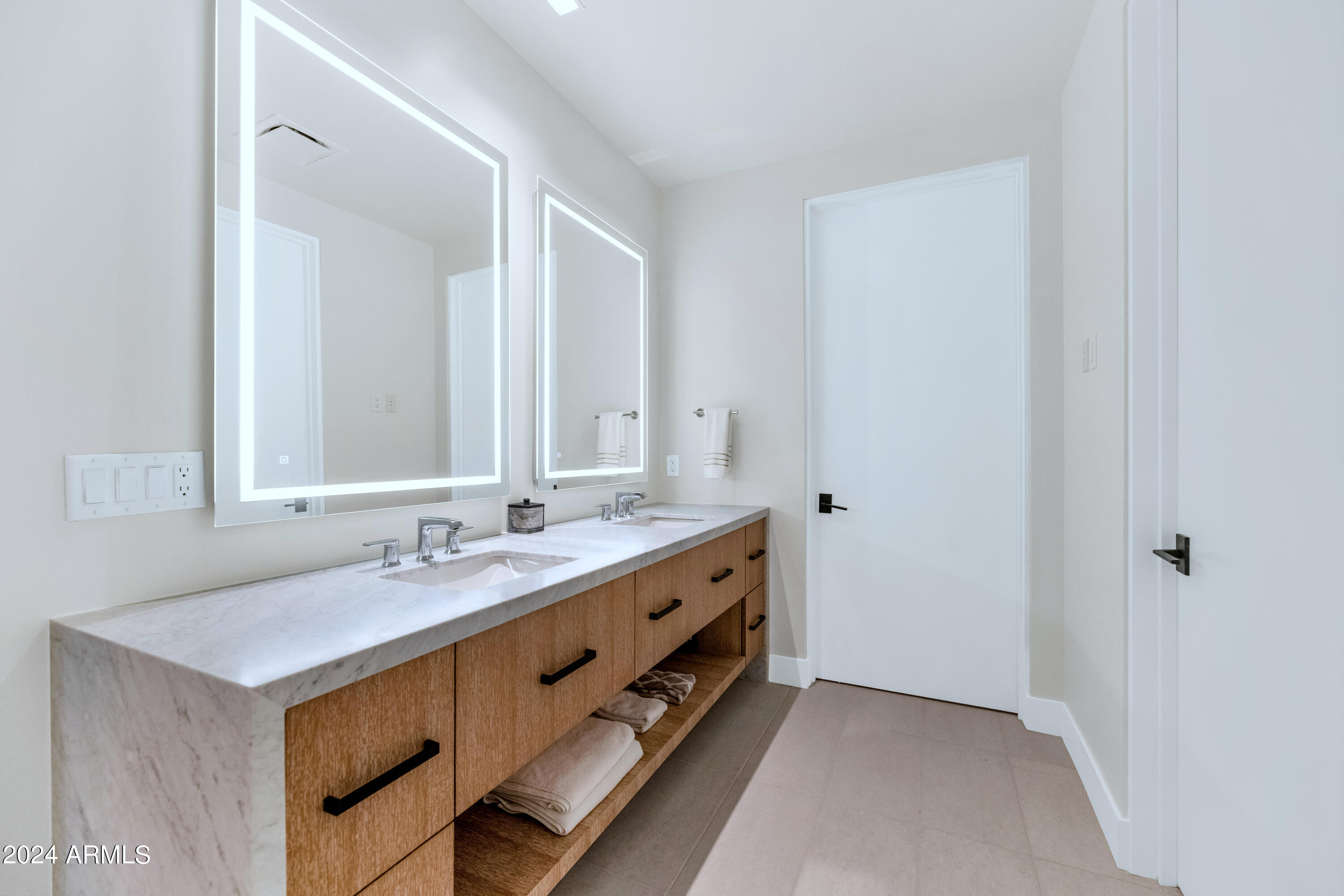 Ascent at The Phoenician Golf Villas - Residential