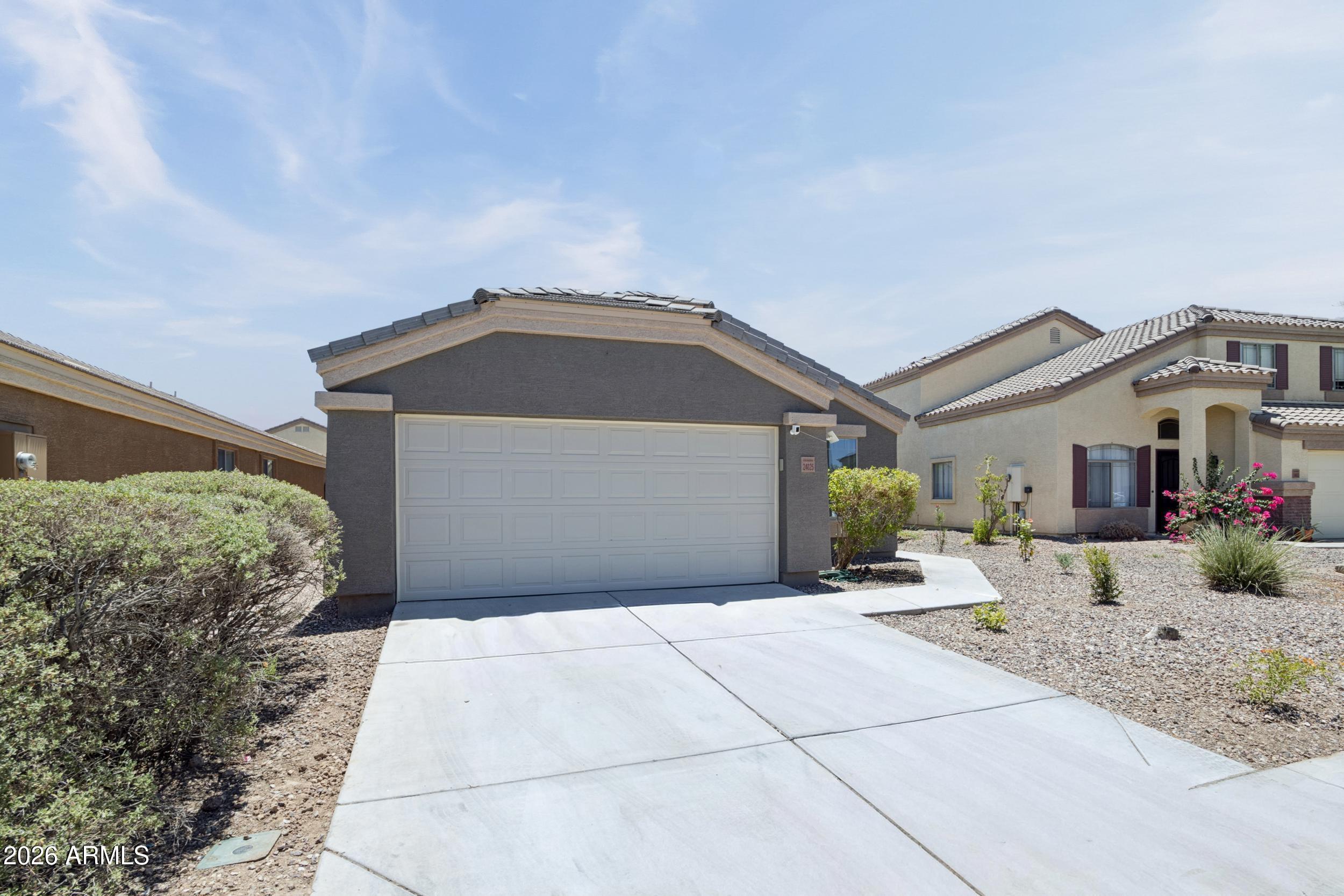 RIATA WEST UNIT 1 - Residential