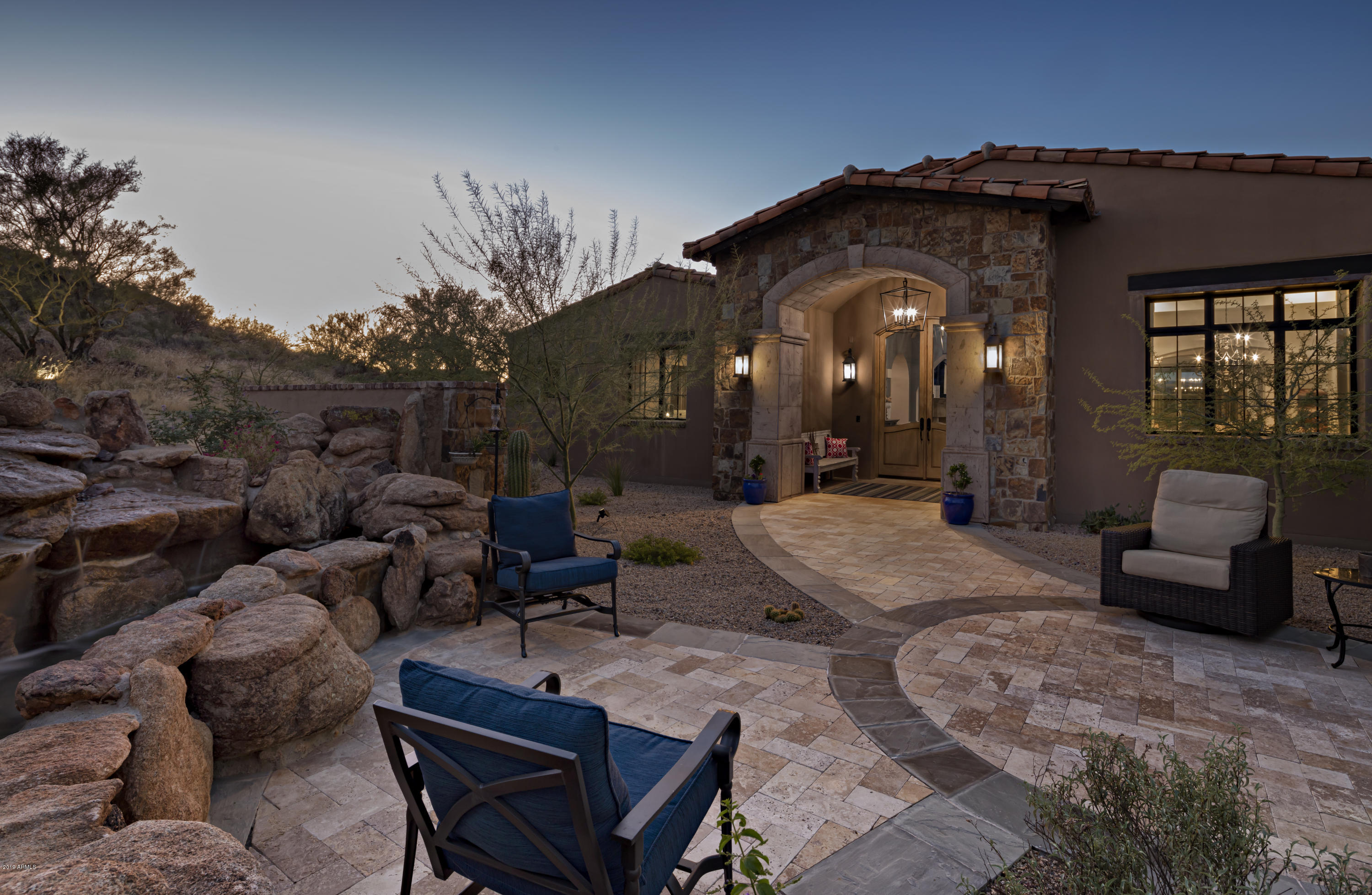 WHISPER ROCK UNIT 3 - Residential