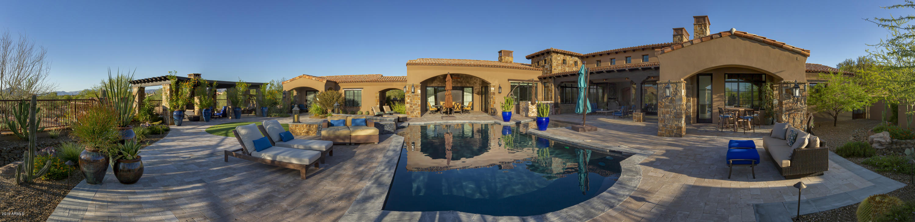 WHISPER ROCK UNIT 3 - Residential