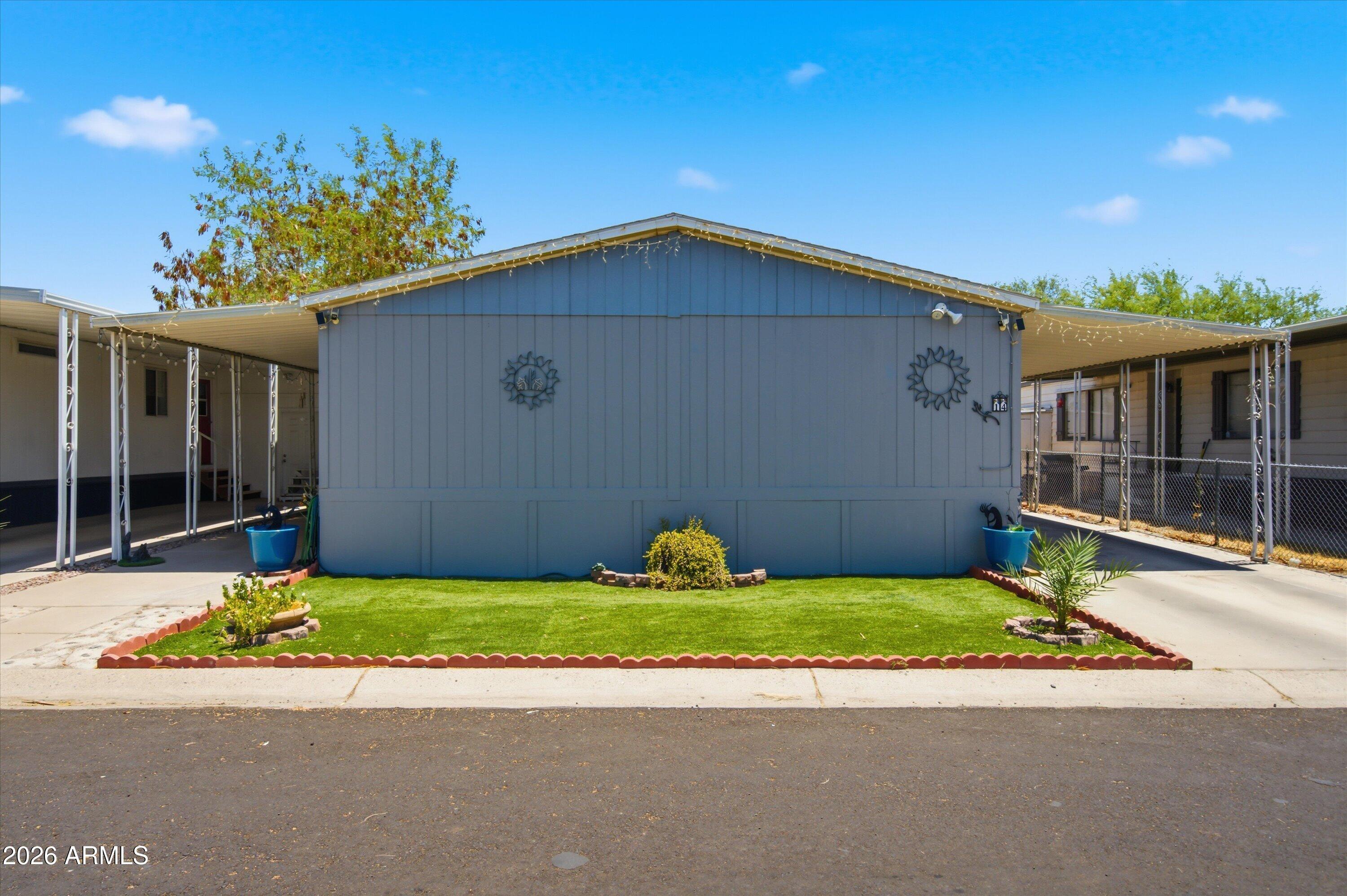 Palm Vista - Residential